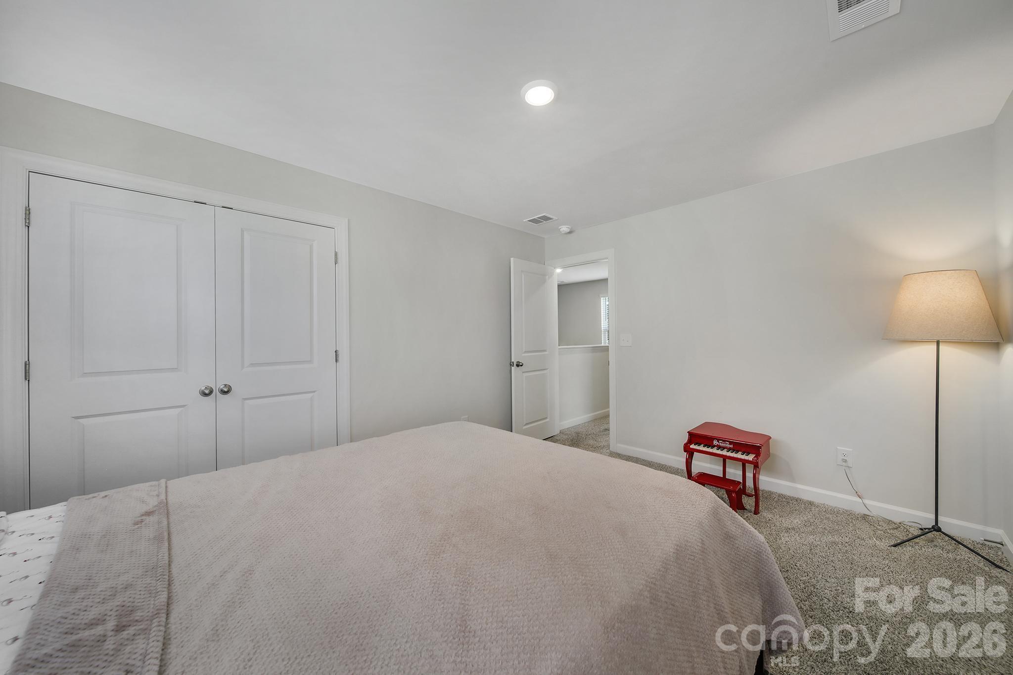 Anniston Chase - Residential