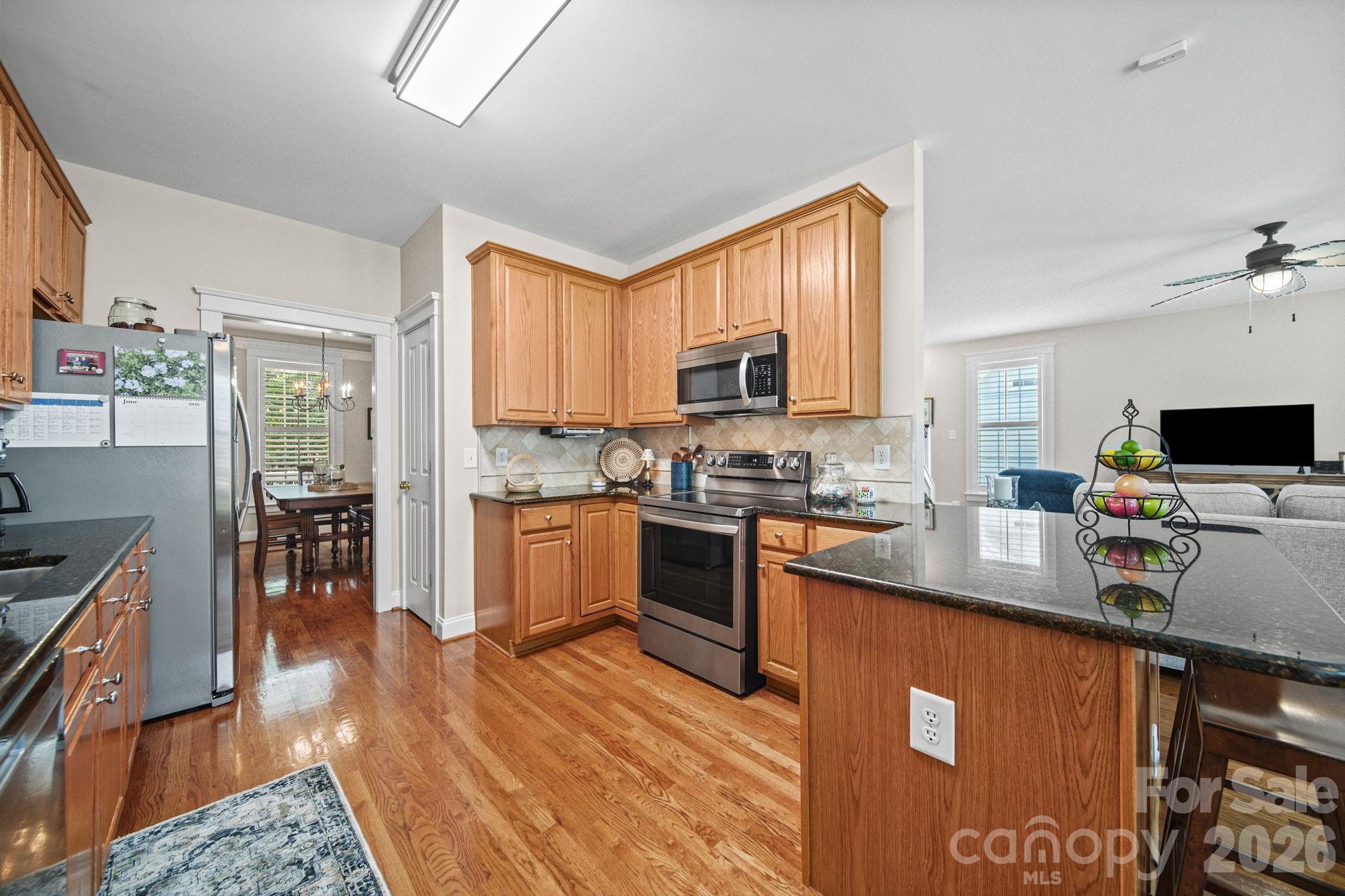 The Oaks on Providence - Residential