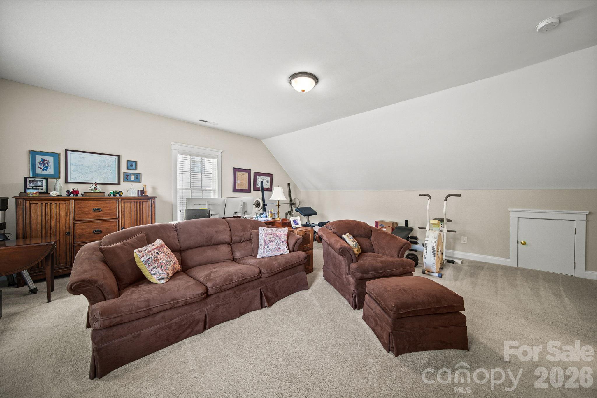 The Oaks on Providence - Residential