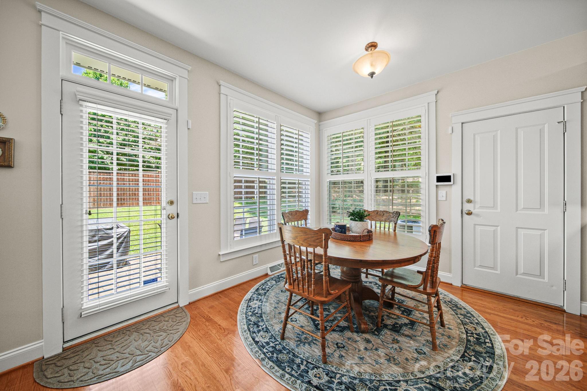 The Oaks on Providence - Residential