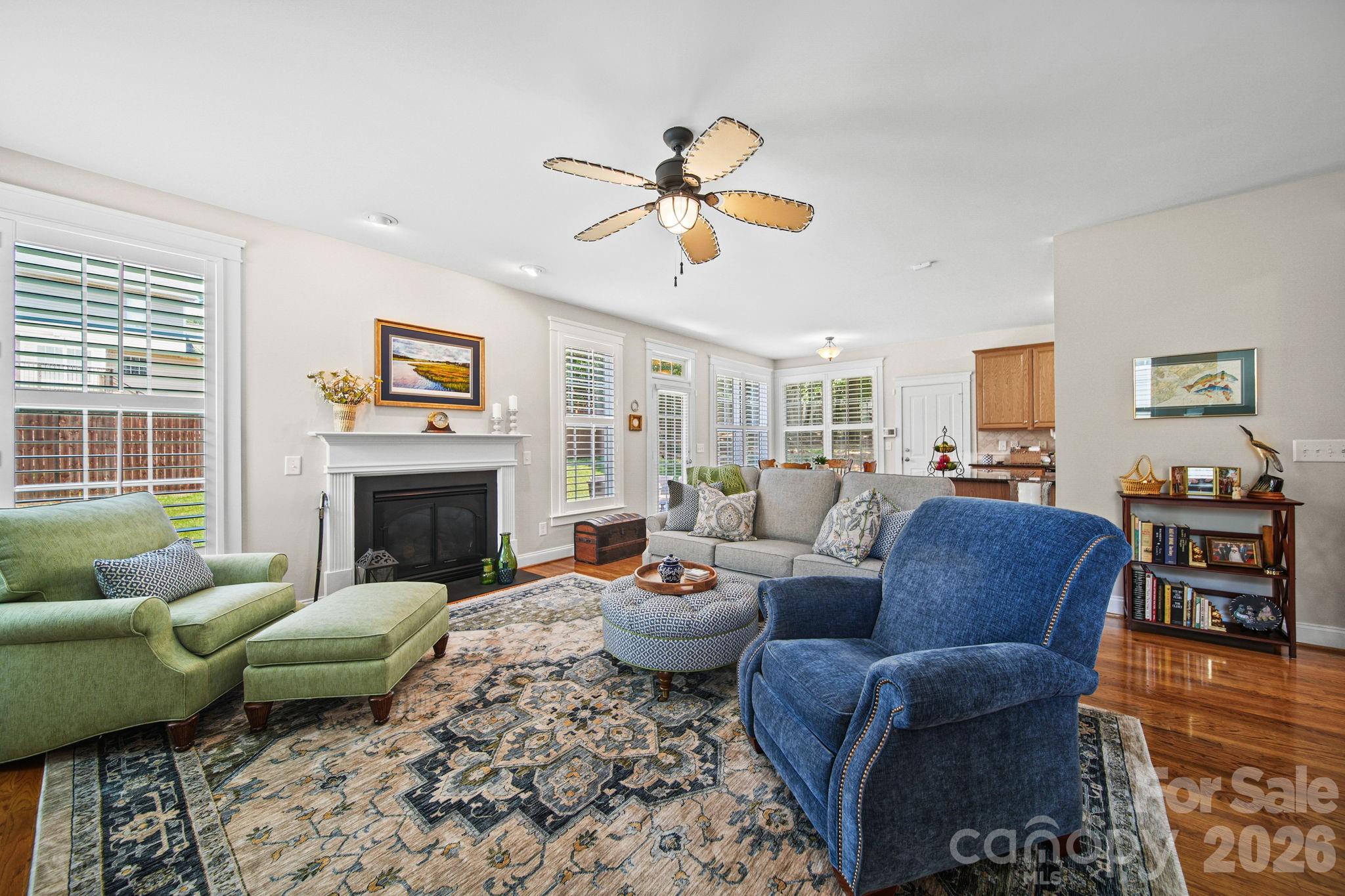 The Oaks on Providence - Residential
