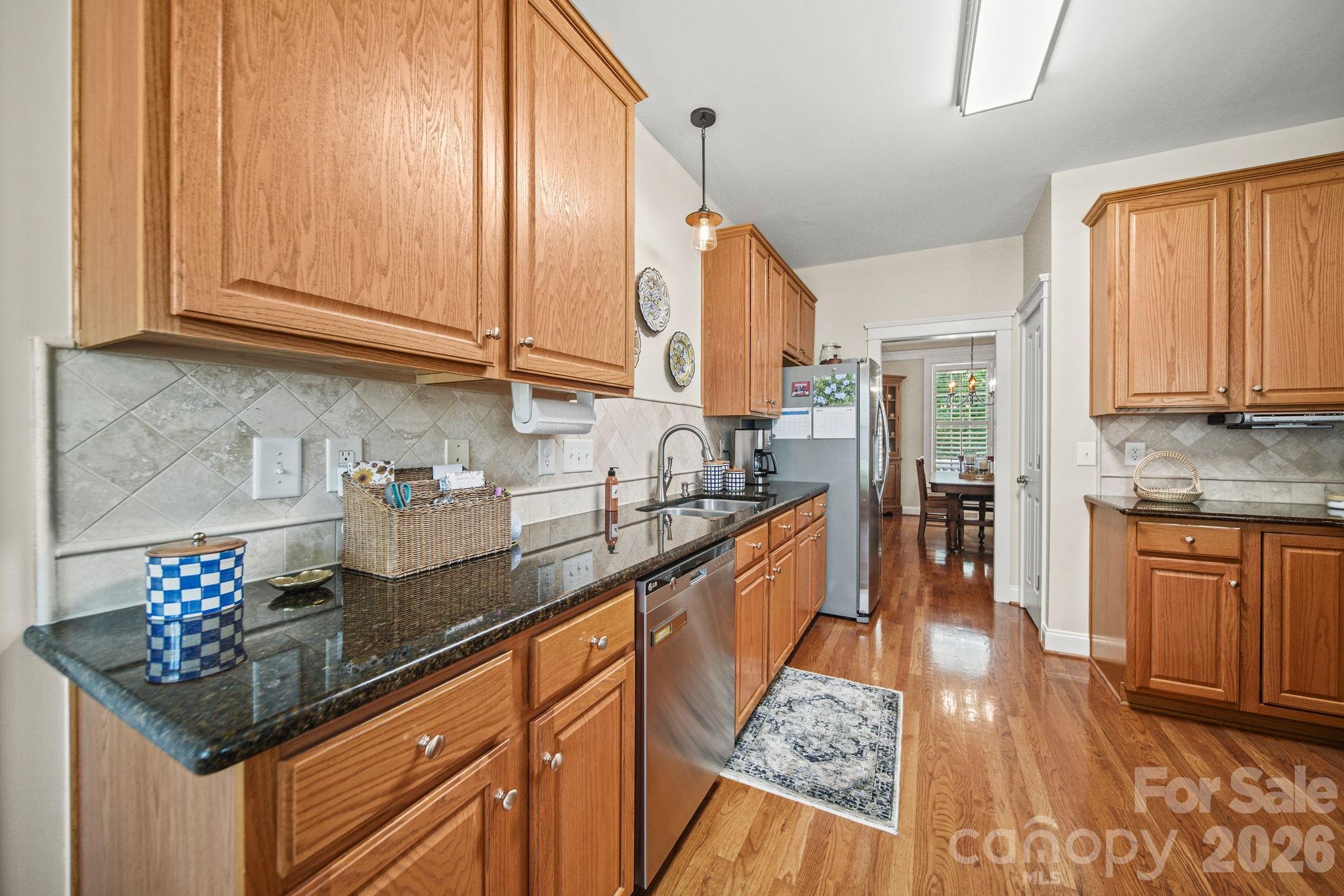 The Oaks on Providence - Residential