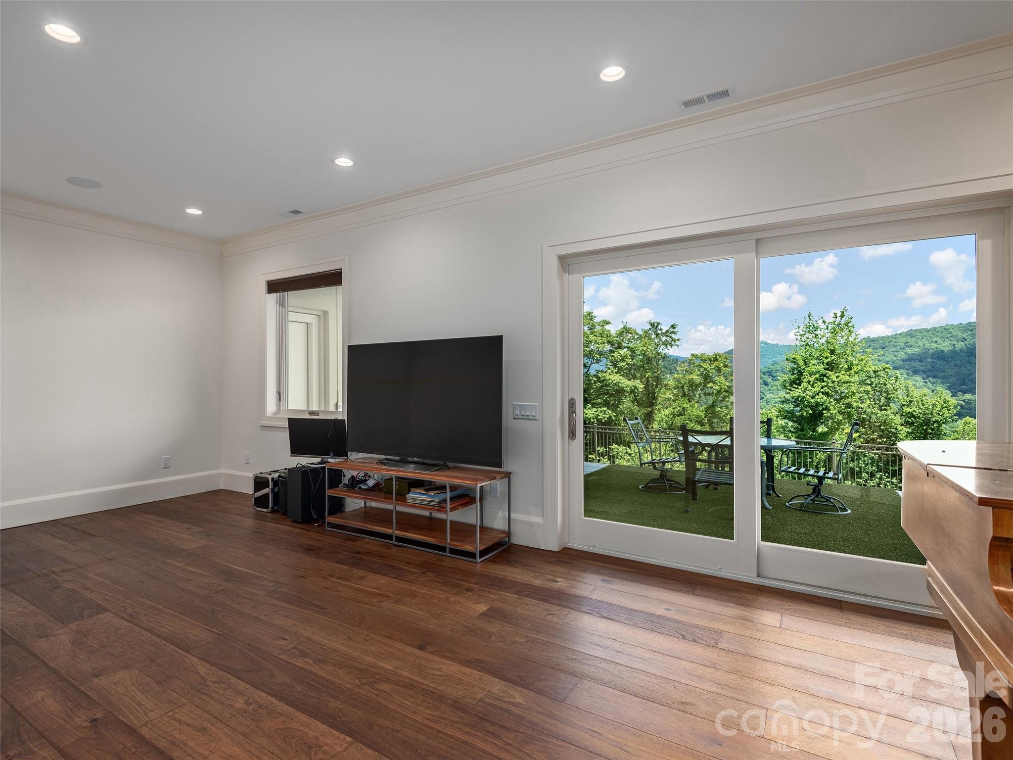 Lookout Mountain - Residential