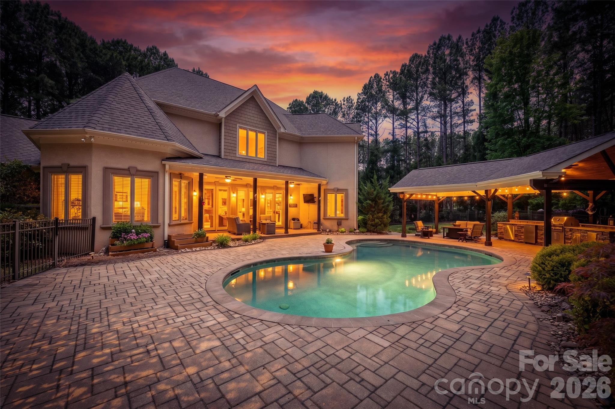 Pebble Bay - Residential