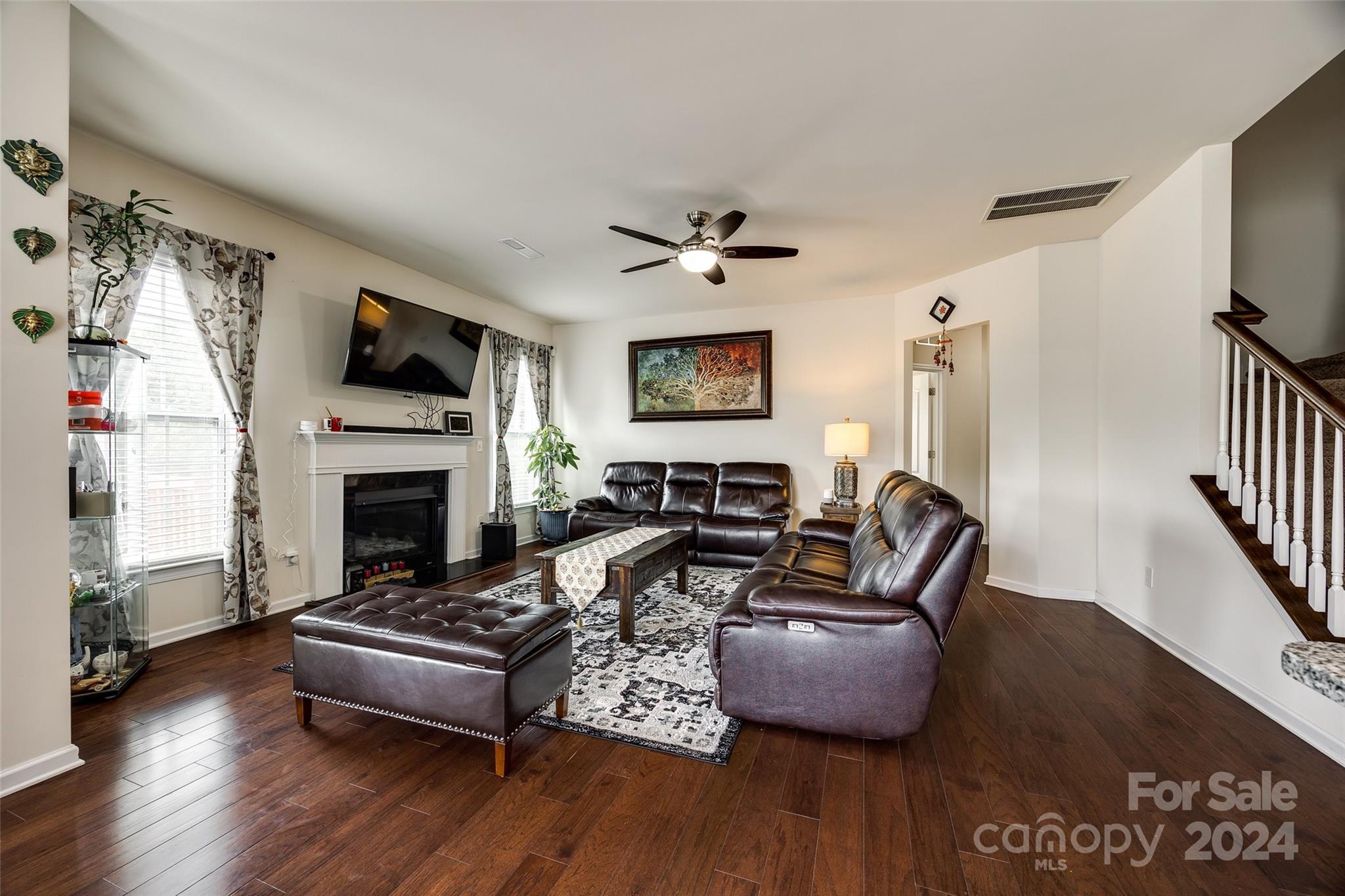 Hawks Creek - Residential