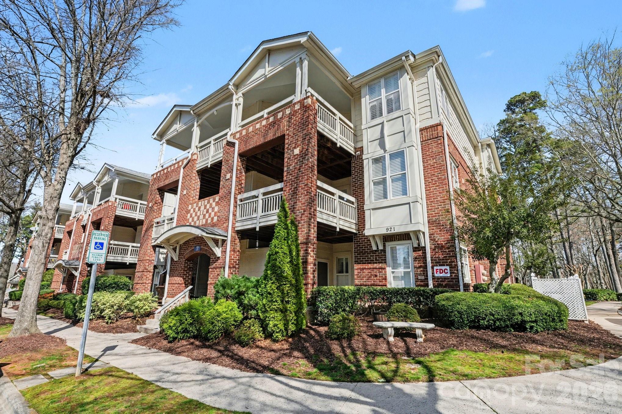 Spinnaker Reach - Residential