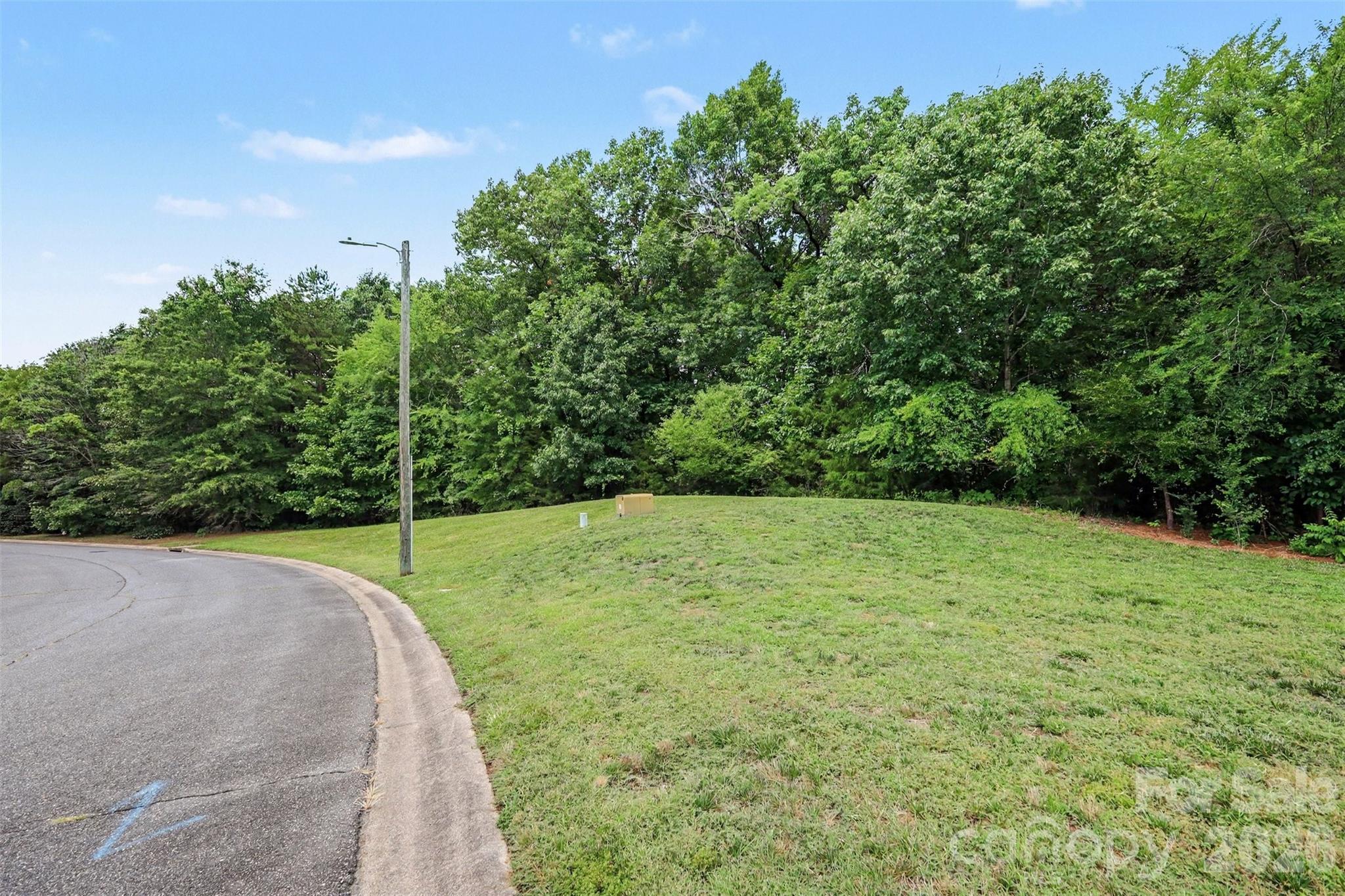 Hunters Pointe - Land