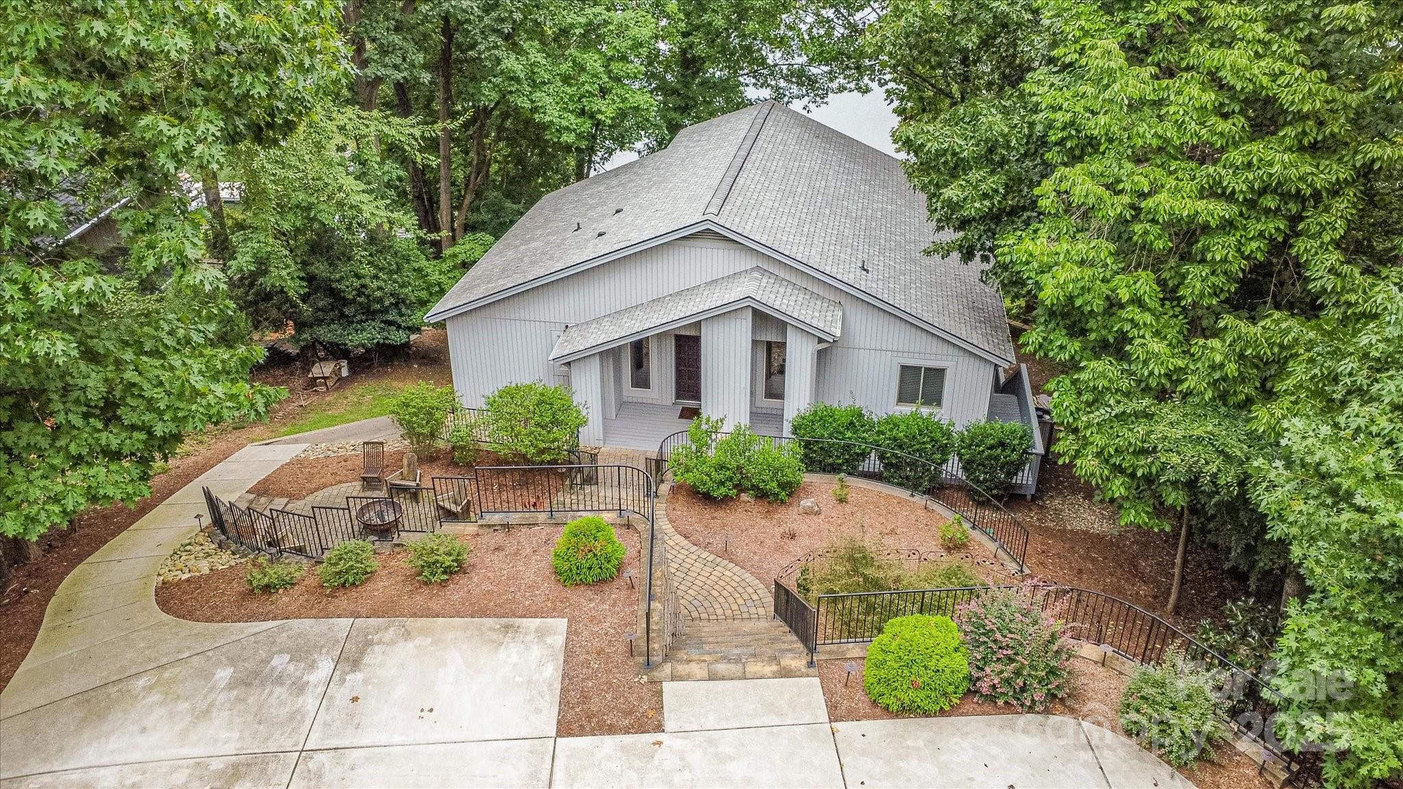 Tega Cay - Residential