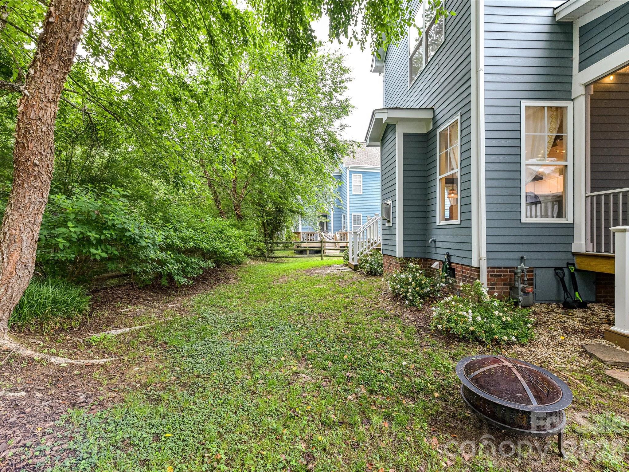 Lakeshore - Residential