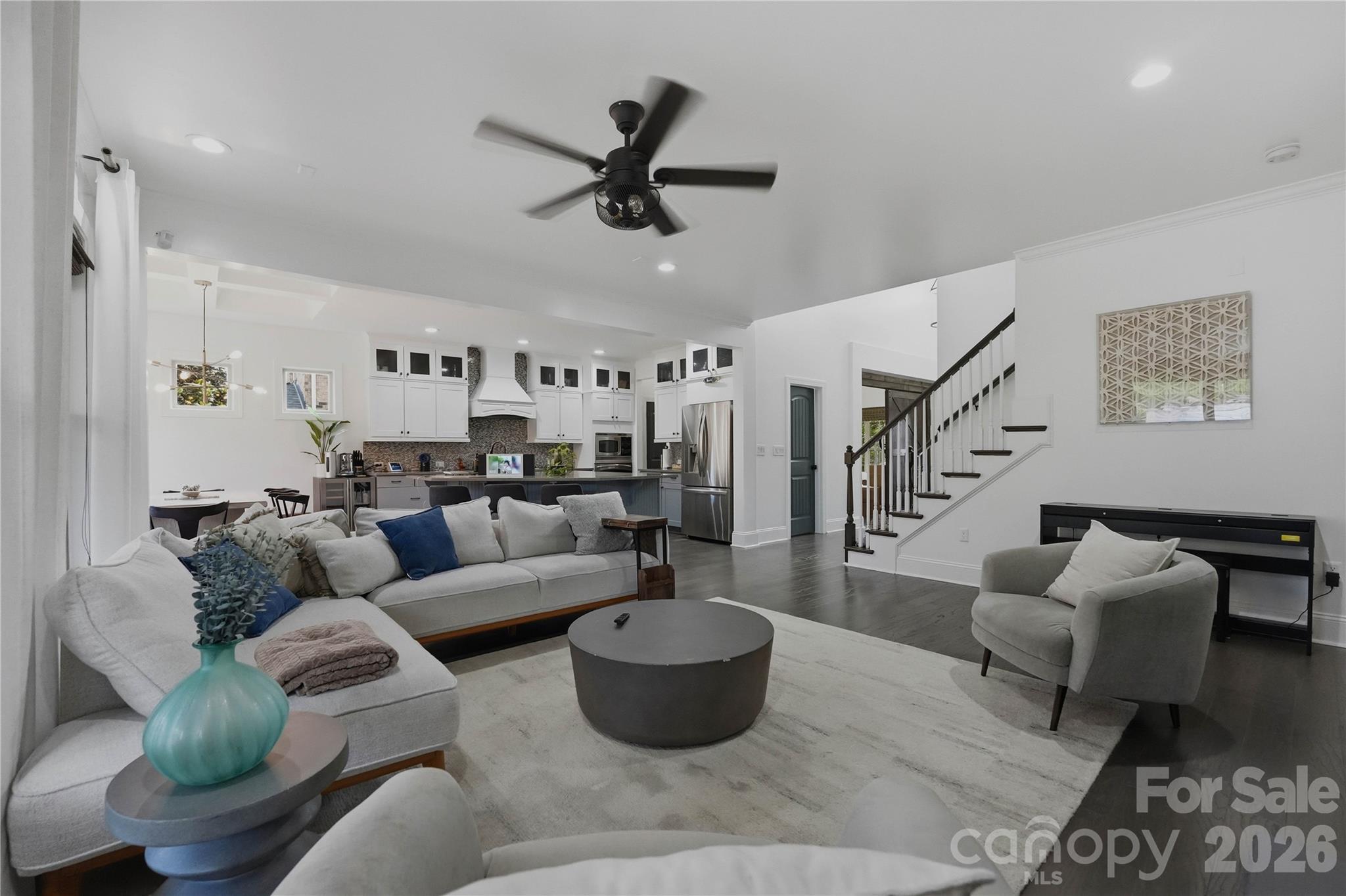 Hollister - Residential