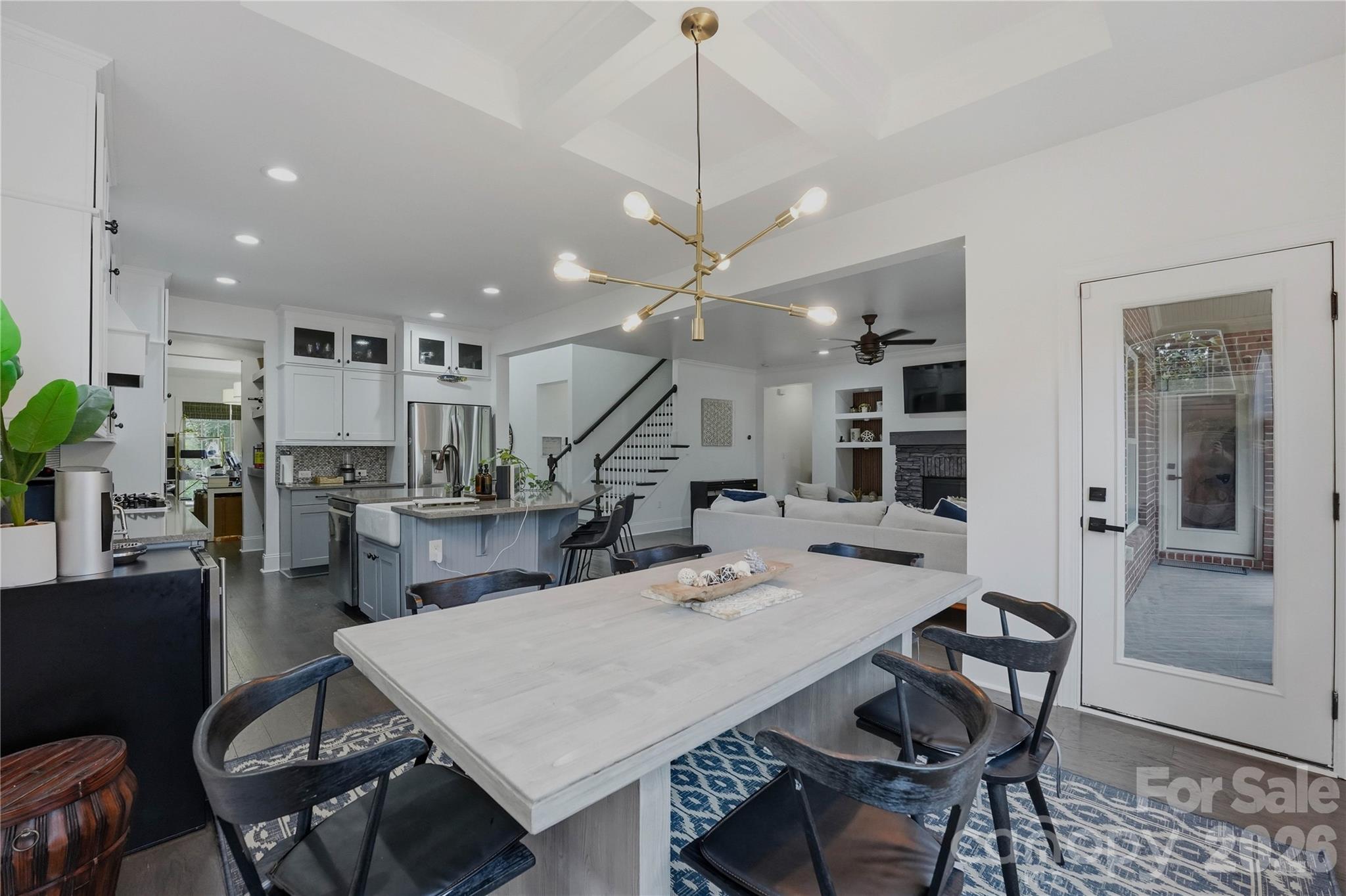 Hollister - Residential