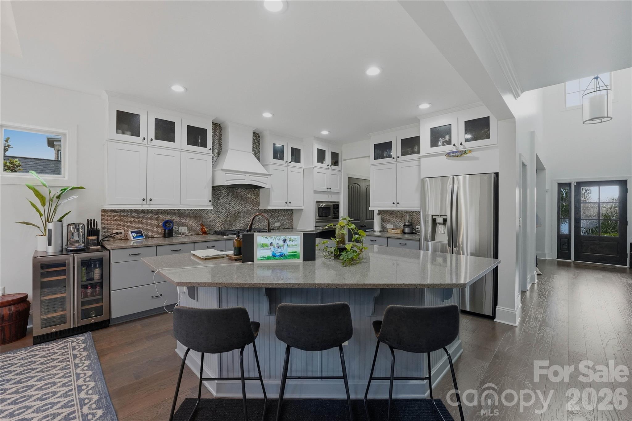 Hollister - Residential