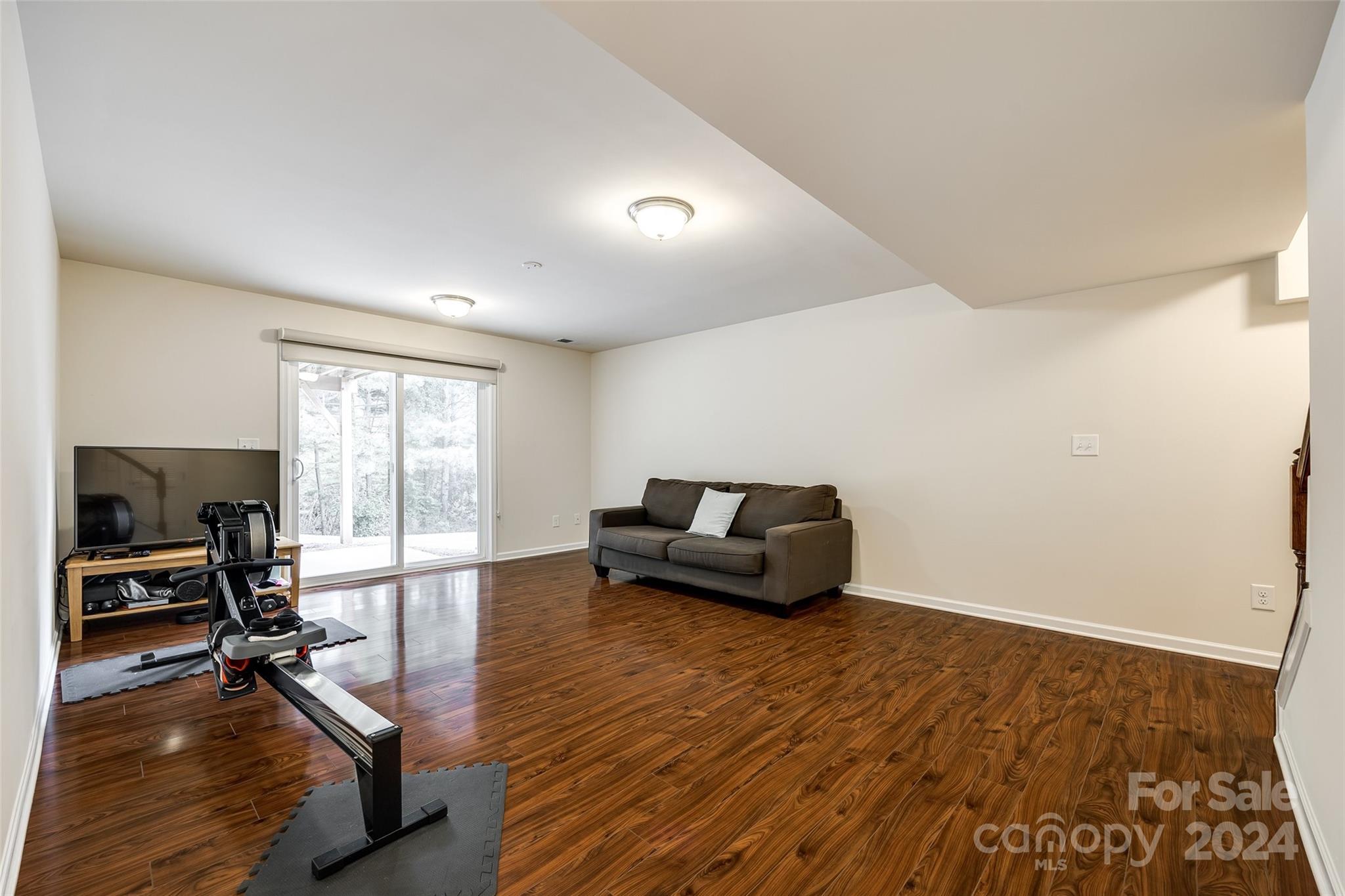 Lake Shore On Lake Wylie - Residential