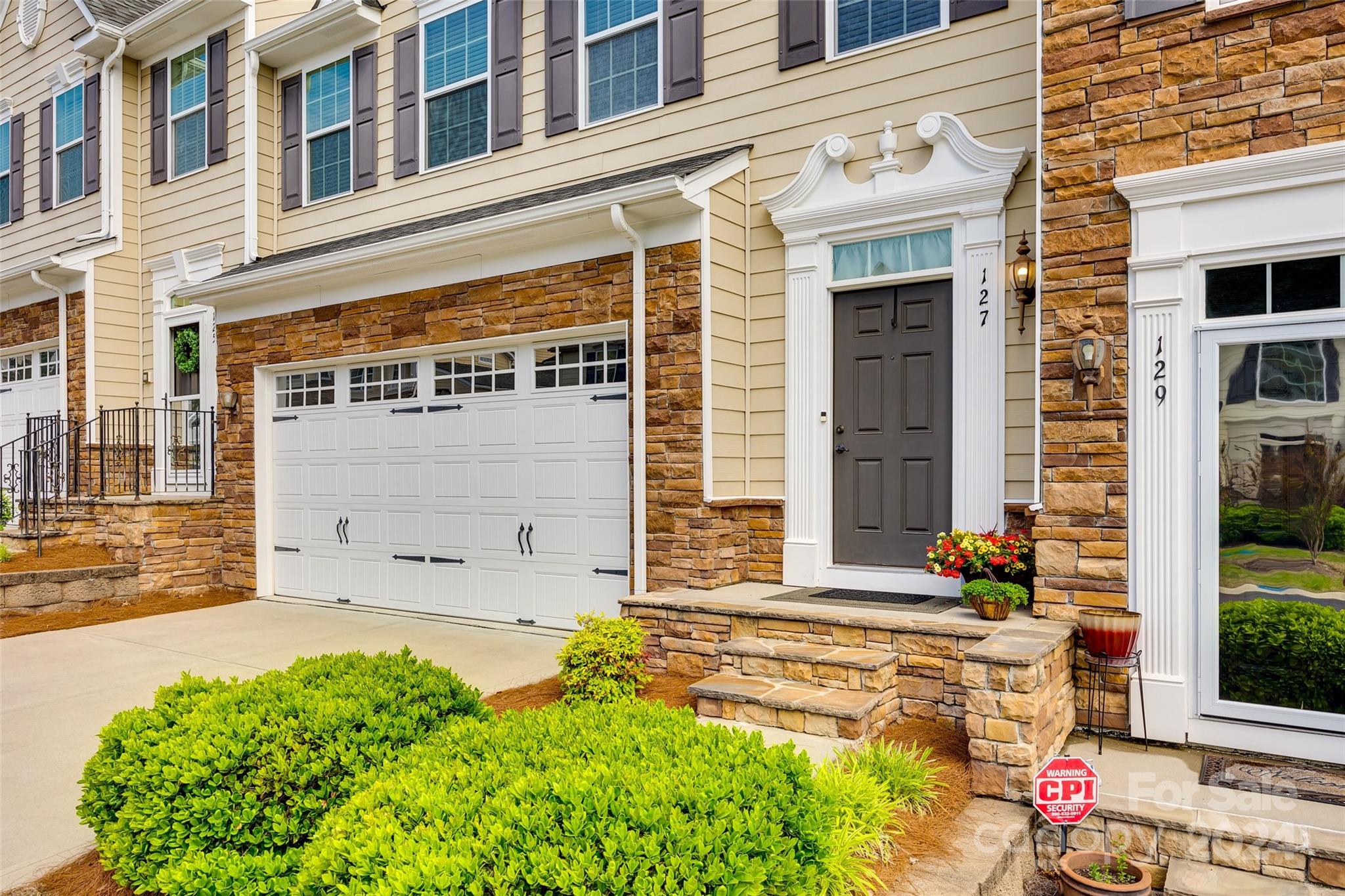 Lake Shore On Lake Wylie - Residential