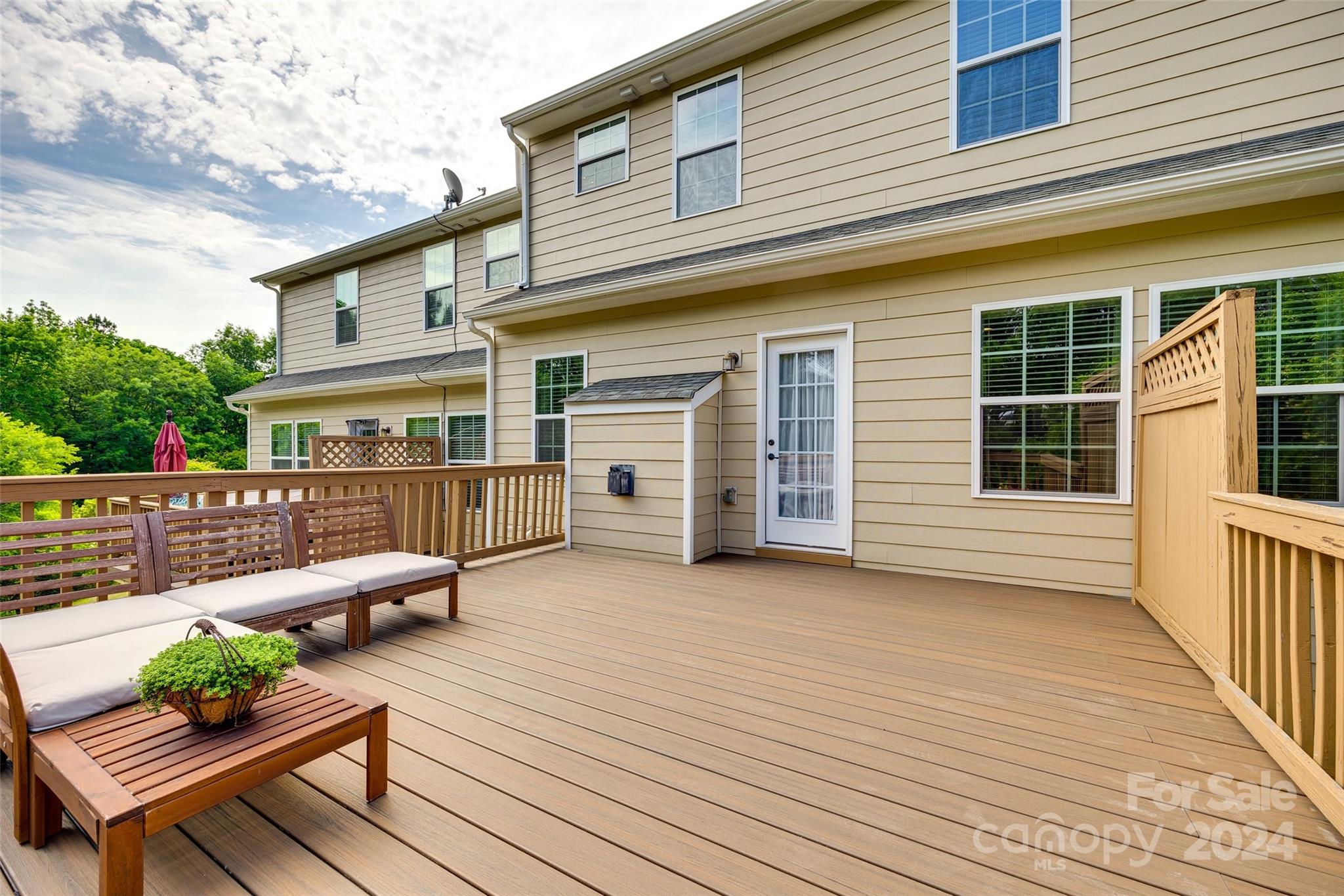 Lake Shore On Lake Wylie - Residential