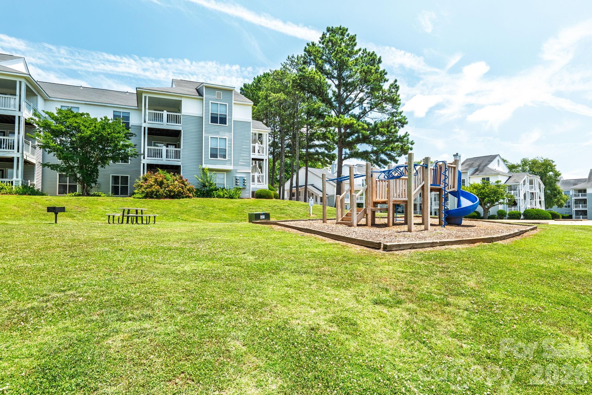Hamiltons Bay - Residential
