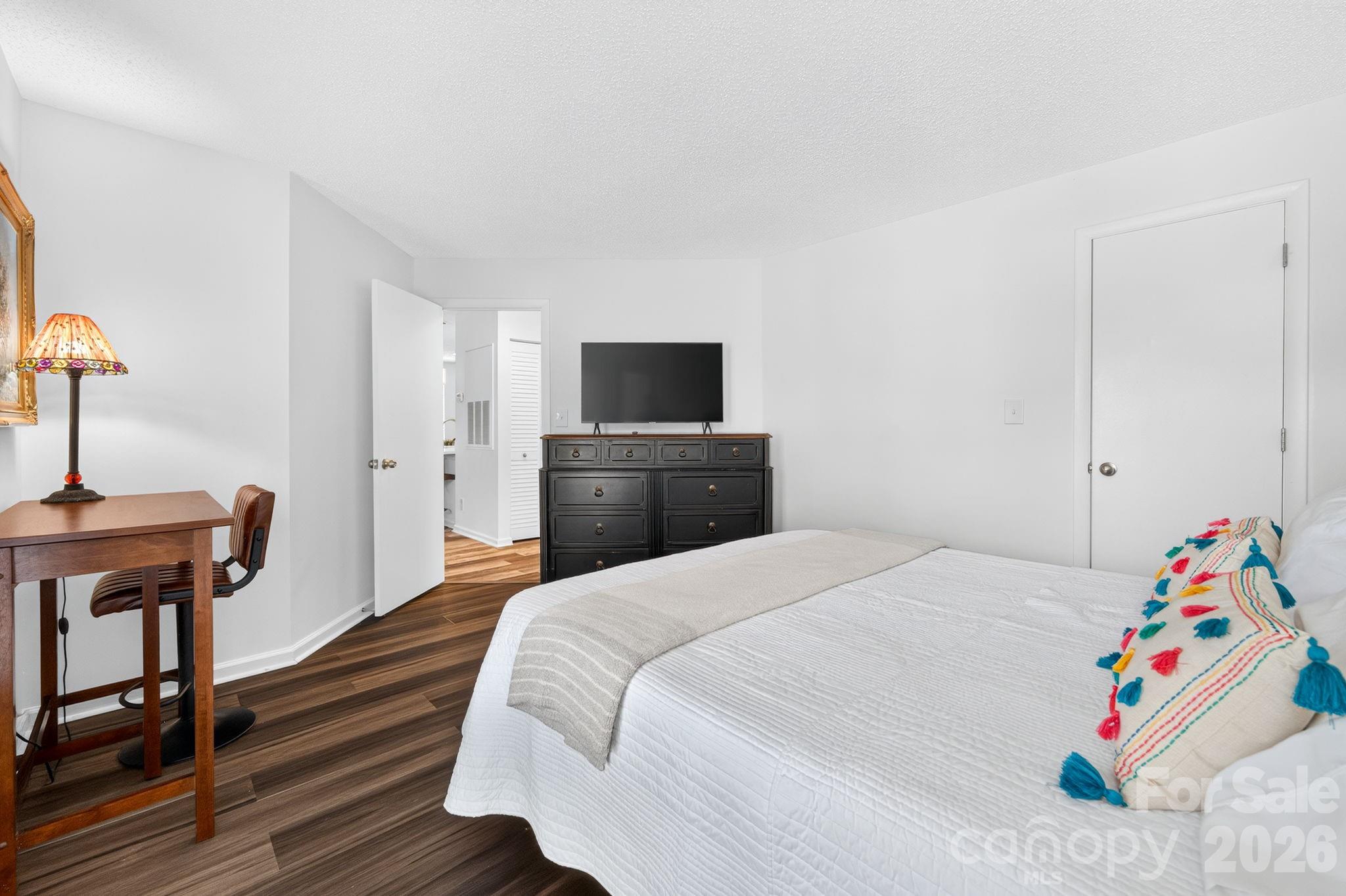 Hamiltons Bay - Residential