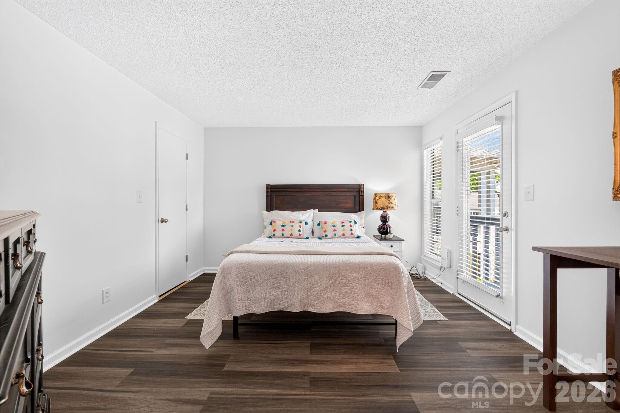 Hamiltons Bay - Residential