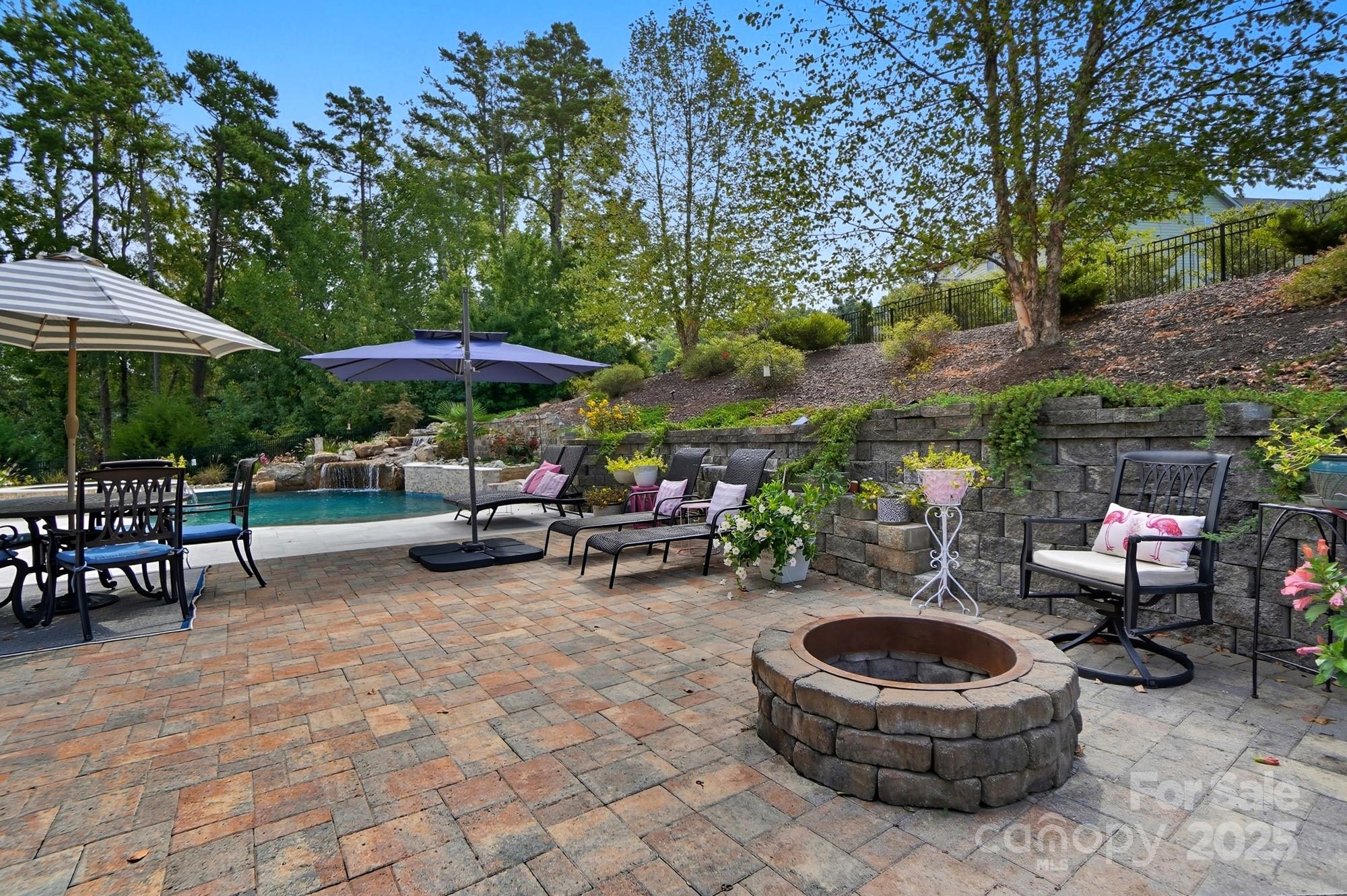 The Manors at Lake Ridge - Residential