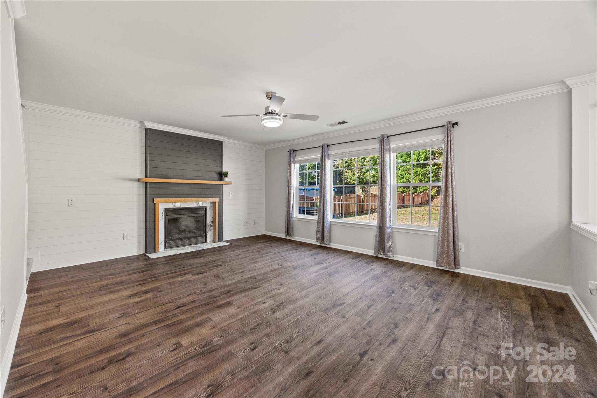 Oak Ridge - Residential
