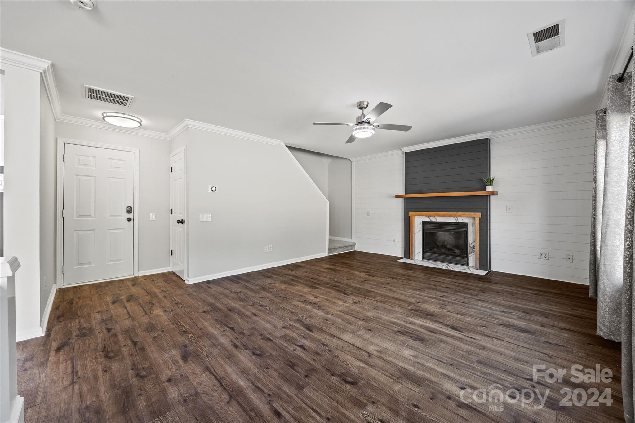 Oak Ridge - Residential
