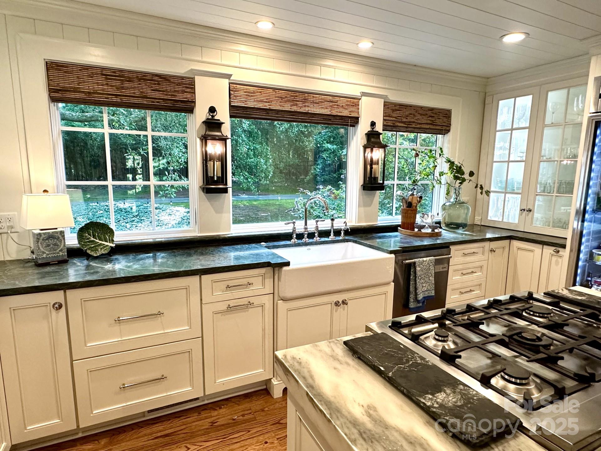 Live Oaks - Residential