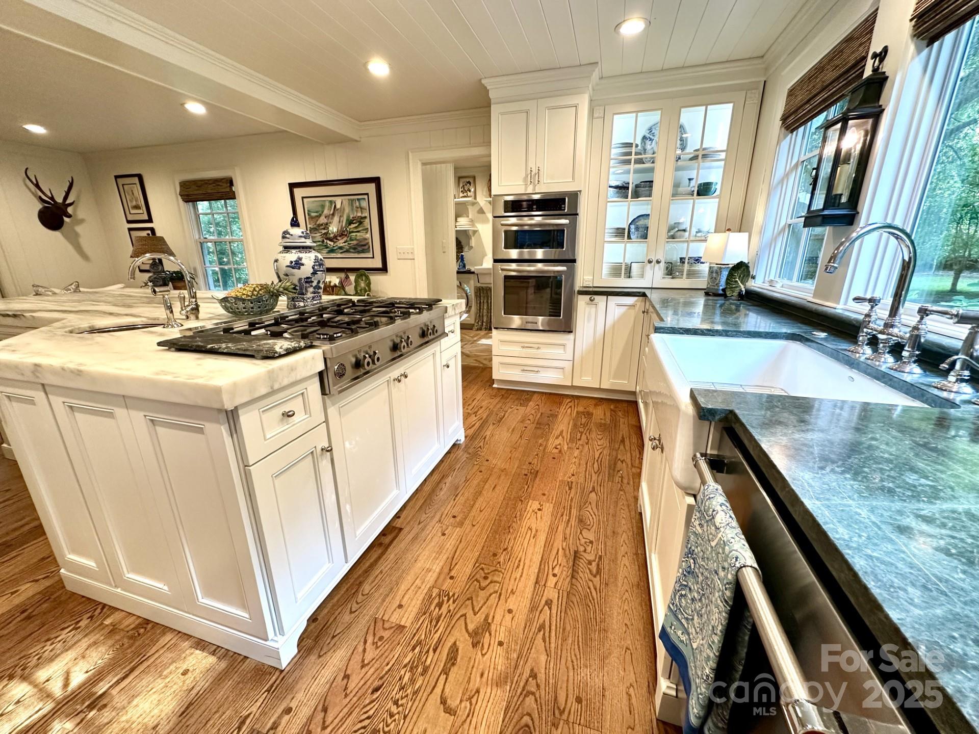 Live Oaks - Residential