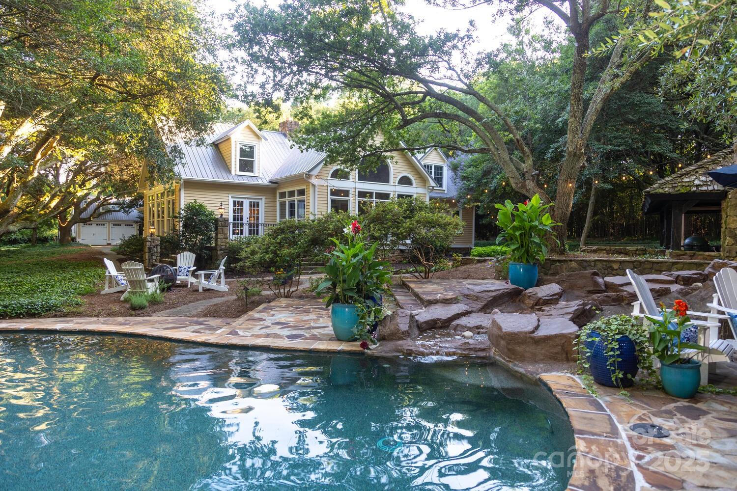 Live Oaks - Residential