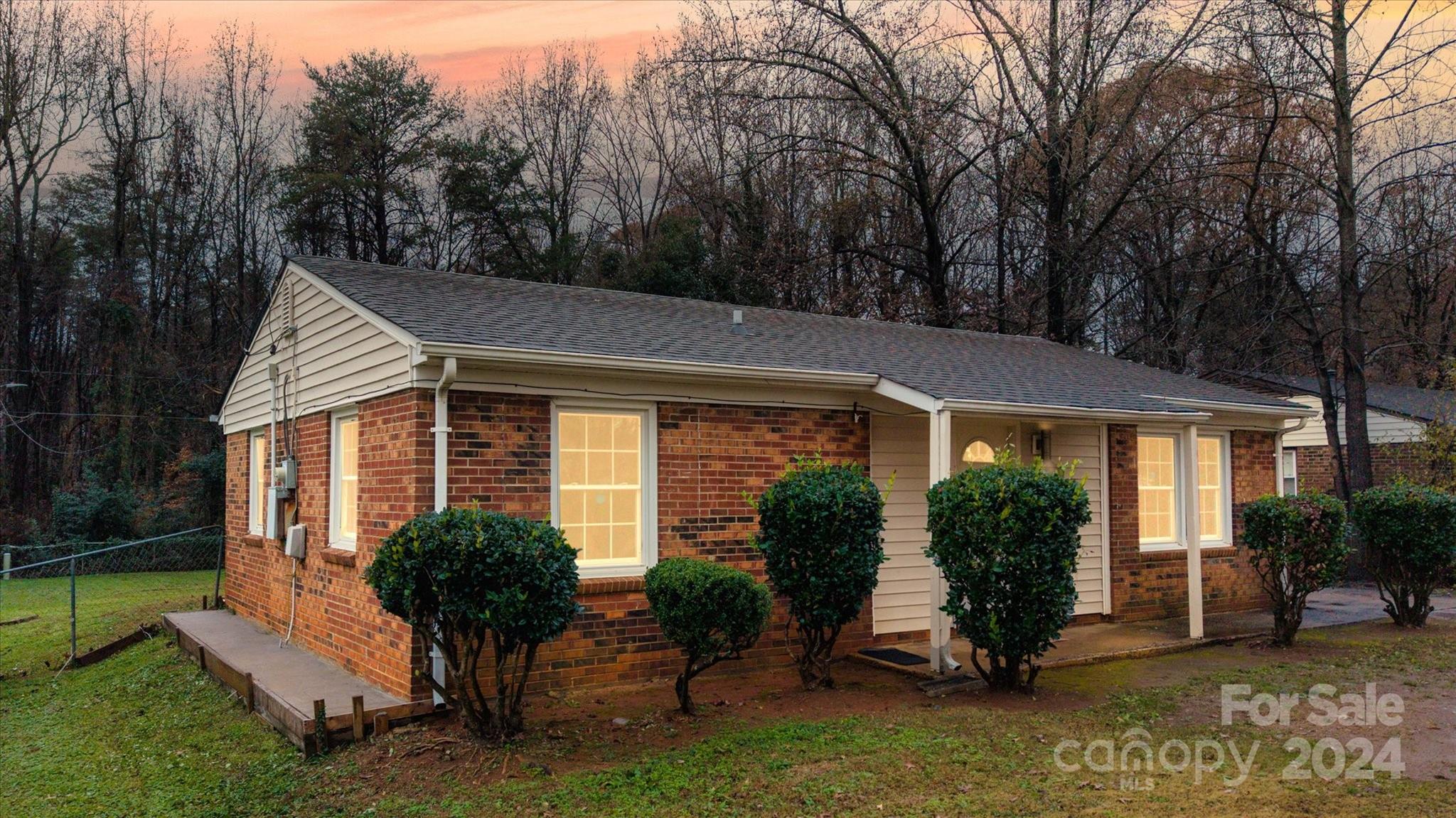 *Home being sold As-Is*
This cozy ranch home is nestled in the lovely neighborhood of Garden City and would make a perfect starter home. The roof was replaced, as well as the electric was upgraded in 2017. As you walk through the door you are greeted with low maintenance tile floors. Picture yourself hosting friends over for a game night in the living room. The kitchen is adorned with tons of cabinet storage space. The master bedroom is complete with an en-suite bathroom, featuring a walk-in shower. The plumbing was replaced in 2023. The fenced in backyard is great for grilling out with family! The home is conveniently located just 7 minutes from the interstate, making traveling to Charlotte for all the local shopping, dining and entertainment options a breeze. Don't miss this opportunity. Come see this home today!