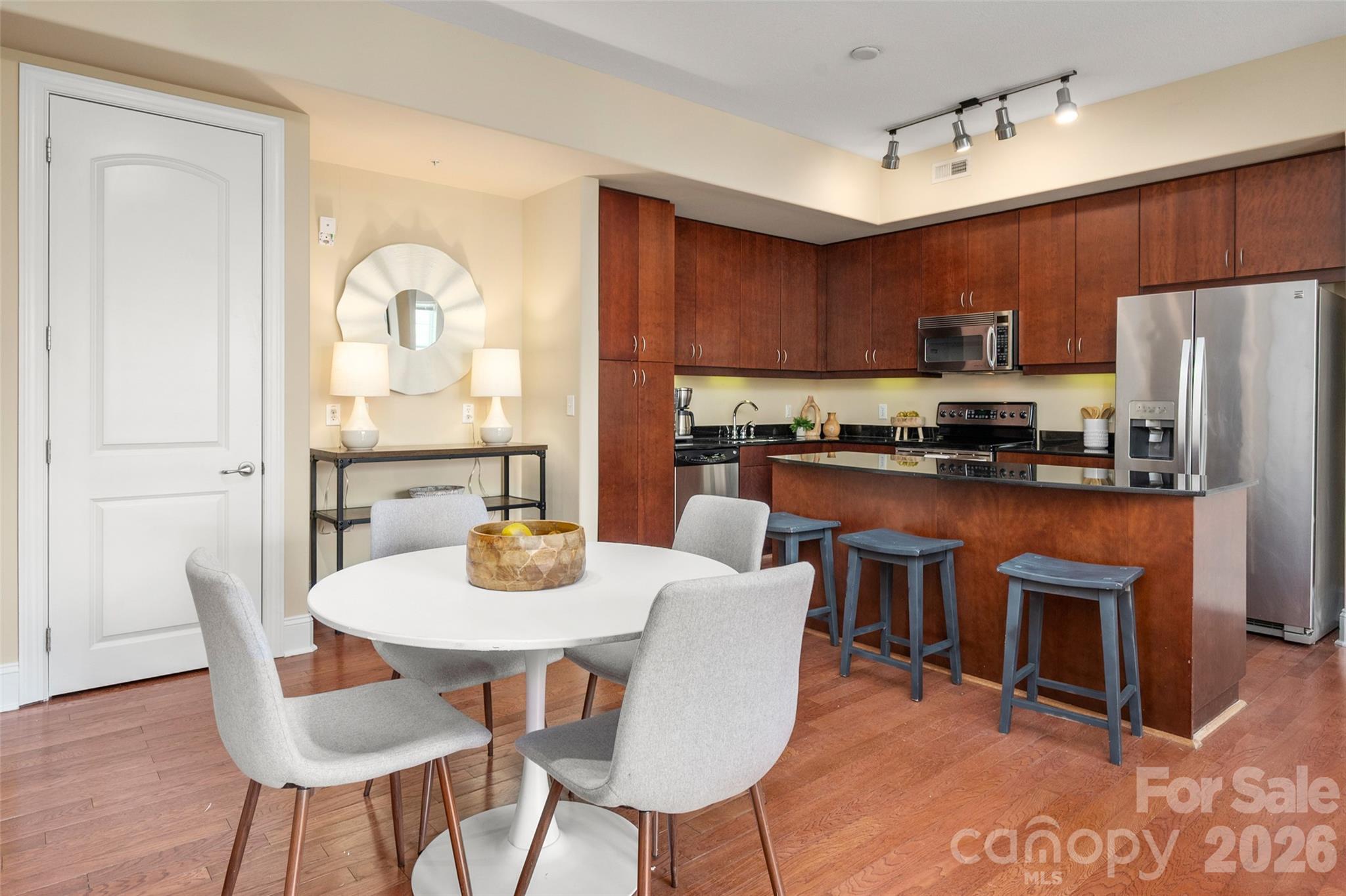 Piedmont Row - Residential