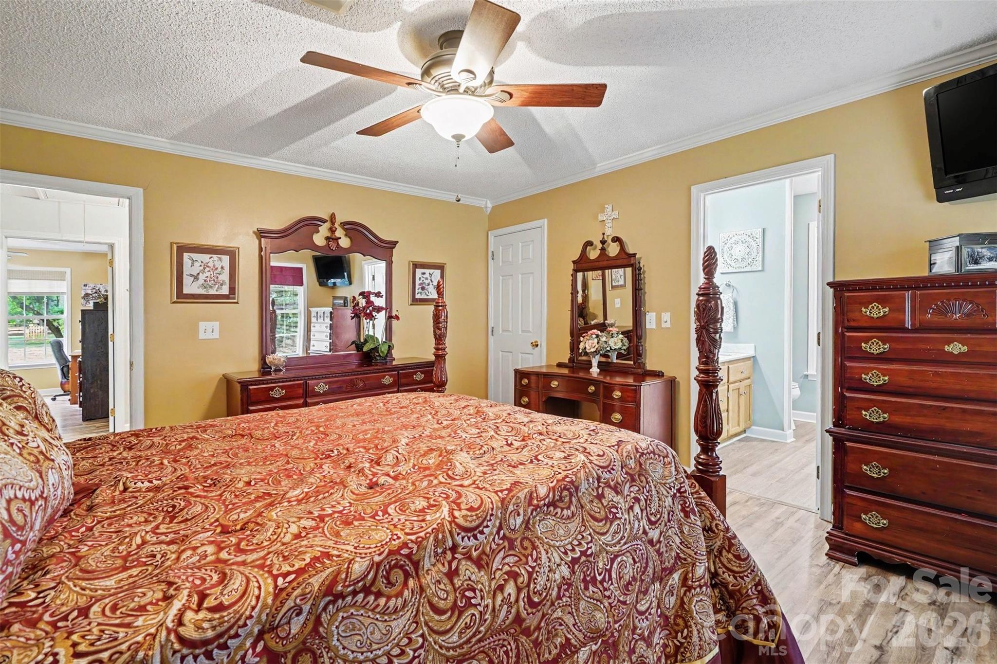 Charlton Oaks - Residential