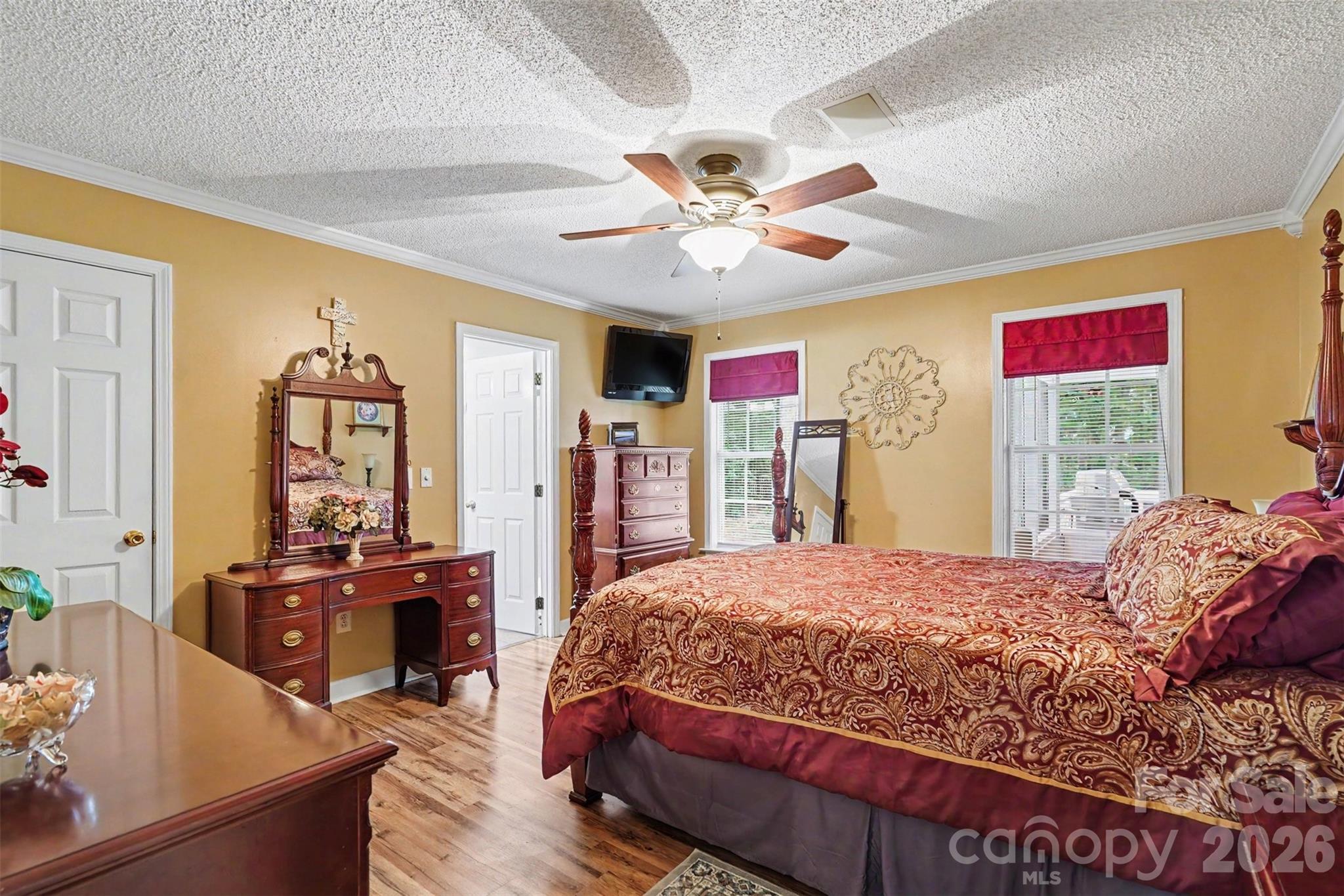 Charlton Oaks - Residential