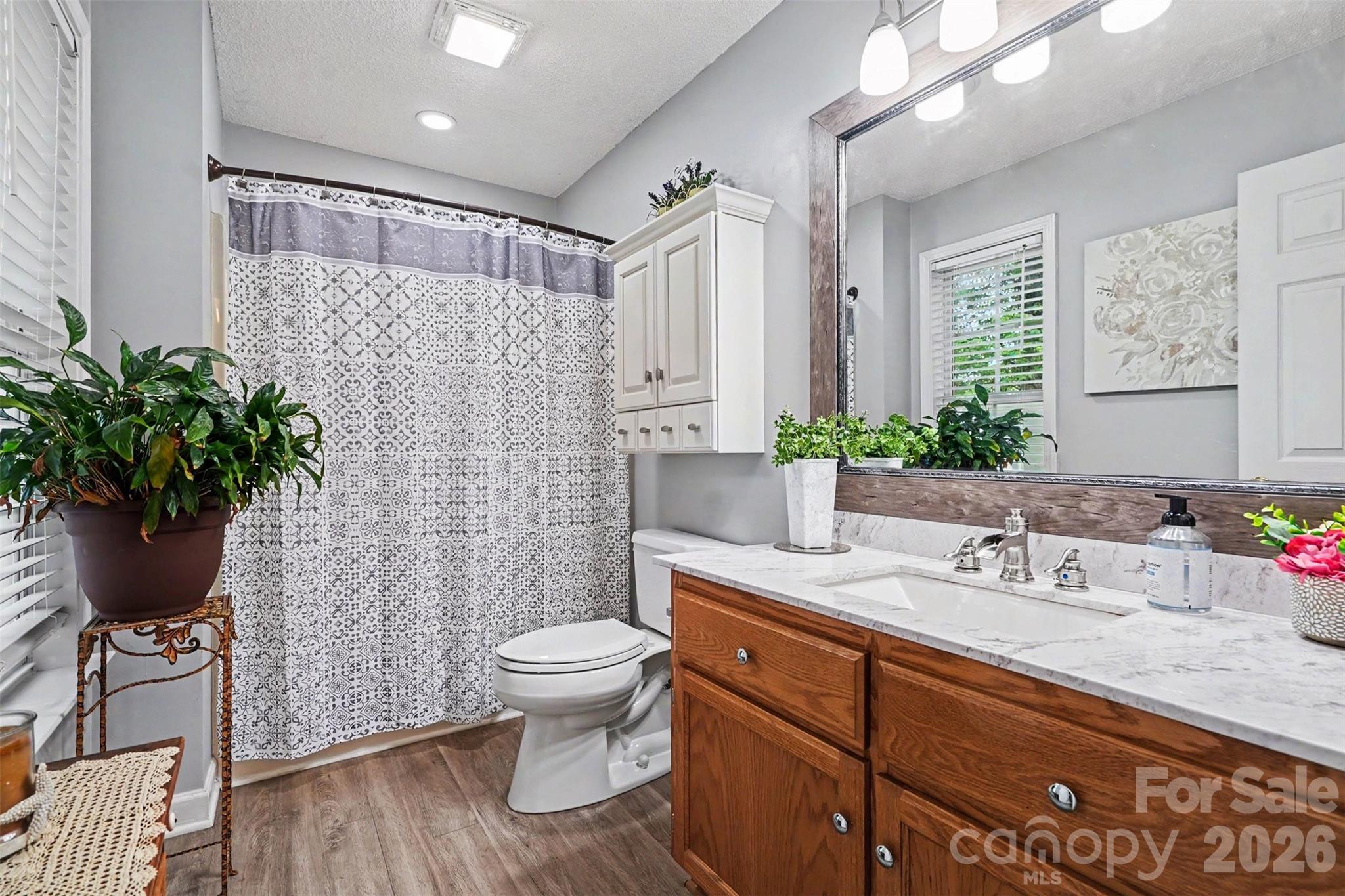 Charlton Oaks - Residential