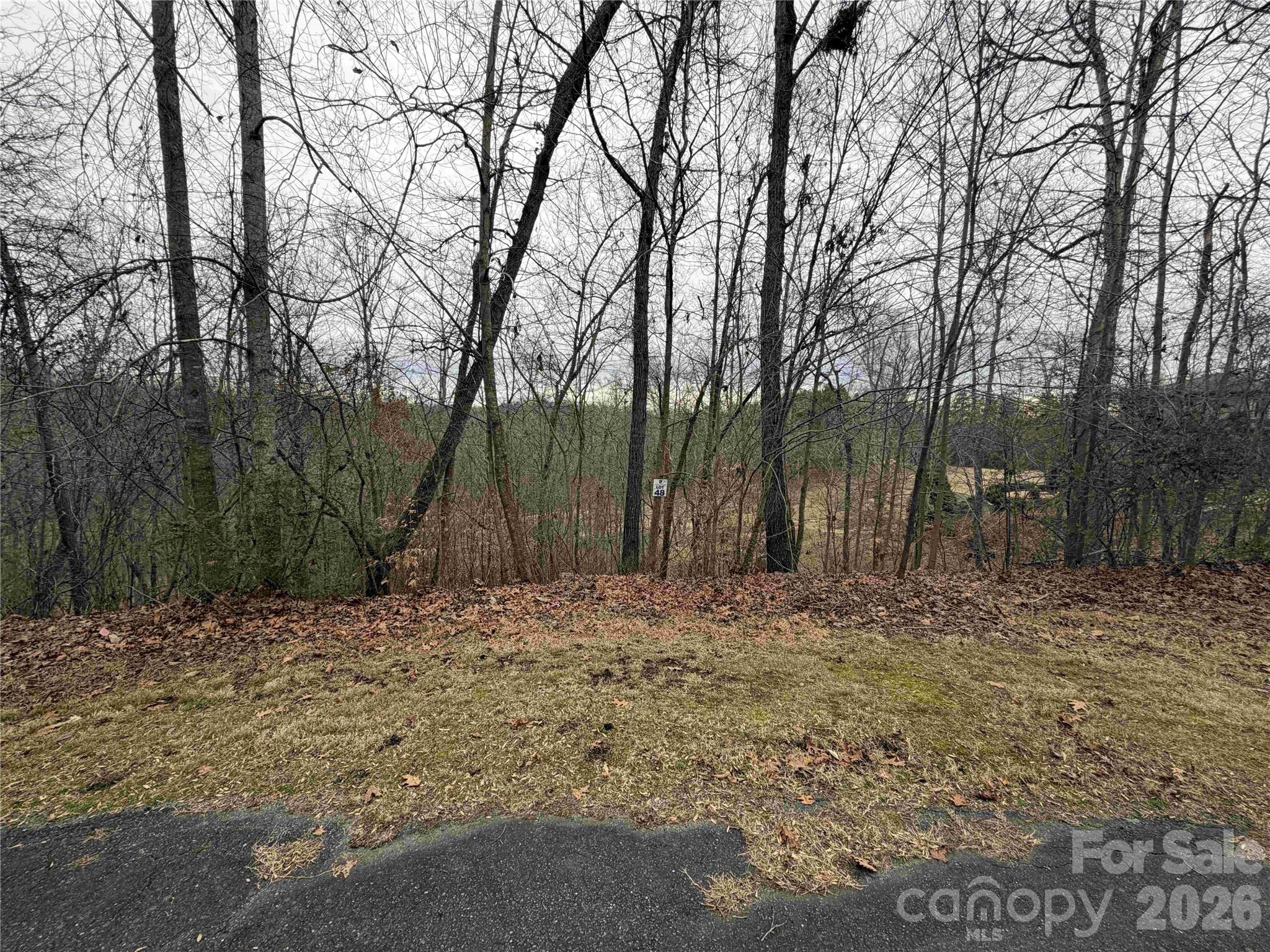 One of the last remaining lots for sale in River Oaks Golf Community. Purchase of this lot comes with a 3 year golf club membership. Don't miss out on this opportunity!