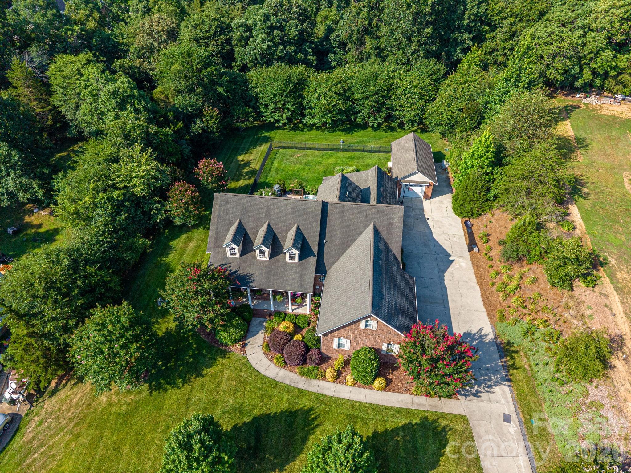 Clarendon Estates - Residential