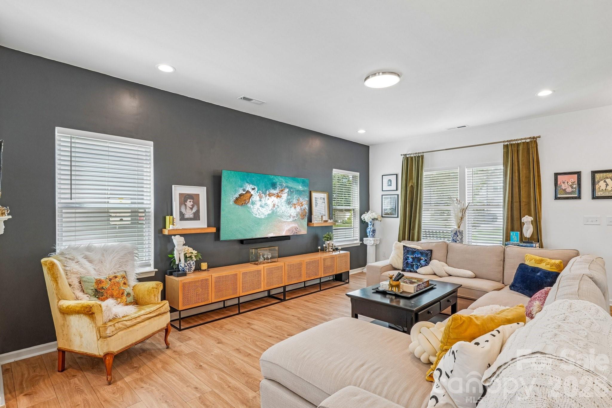 Alexander Commons - Residential