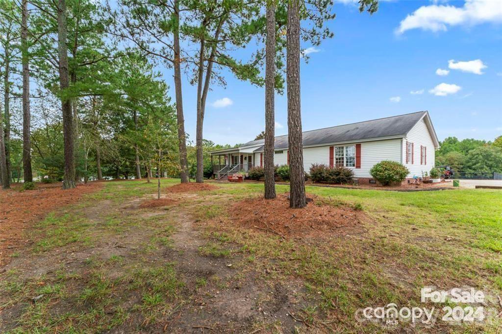 Lake Royale - Residential