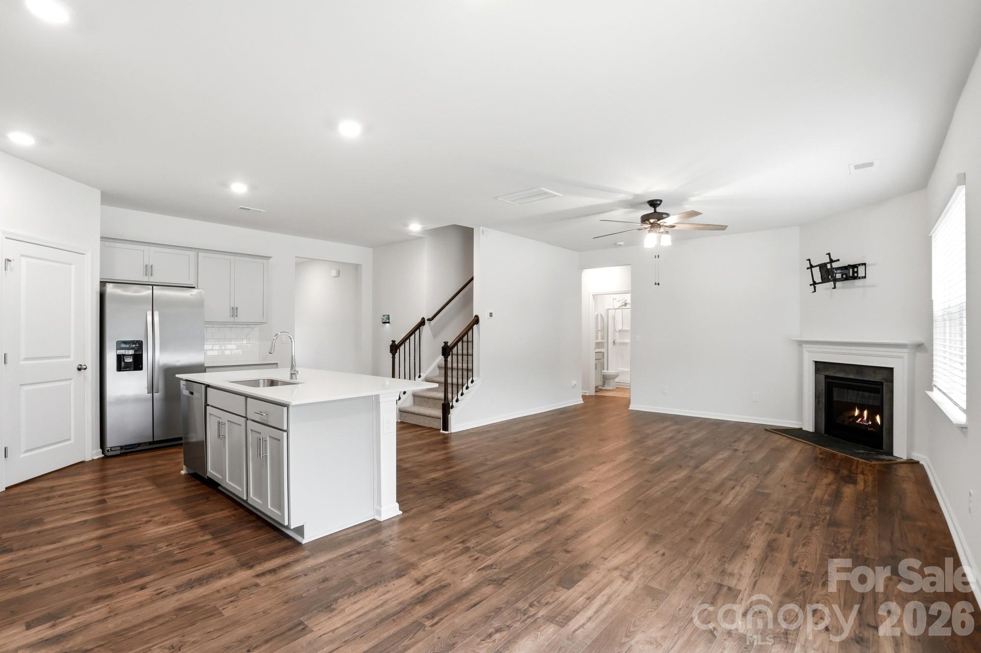 Azalea Ridge - Residential