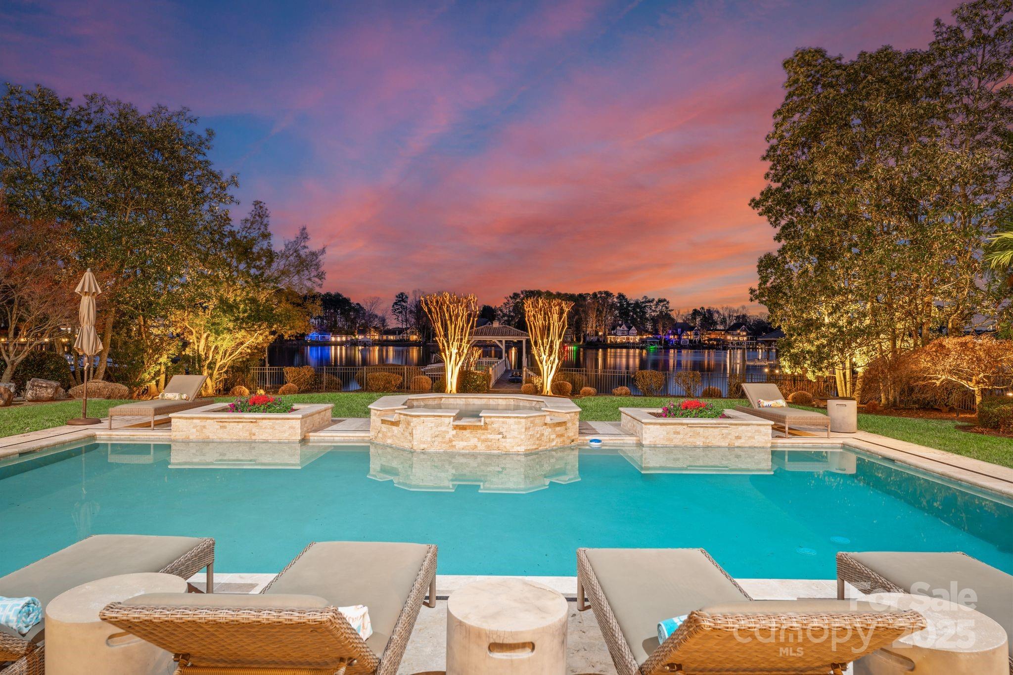 The Peninsula - Residential