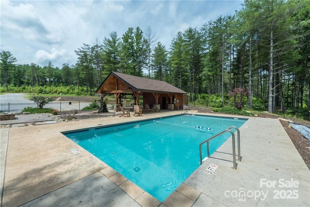 The Peninsula at Lake James - Land