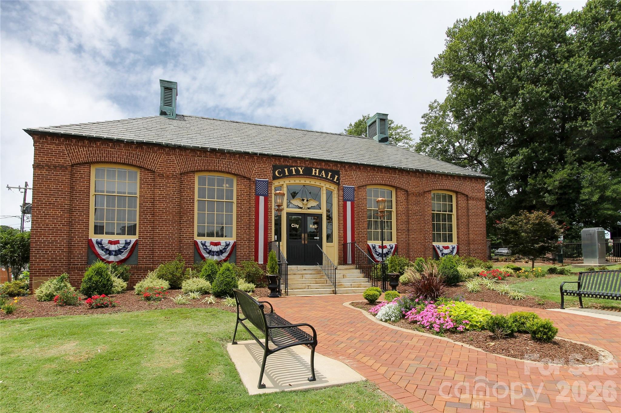McLean - South Shore - Land