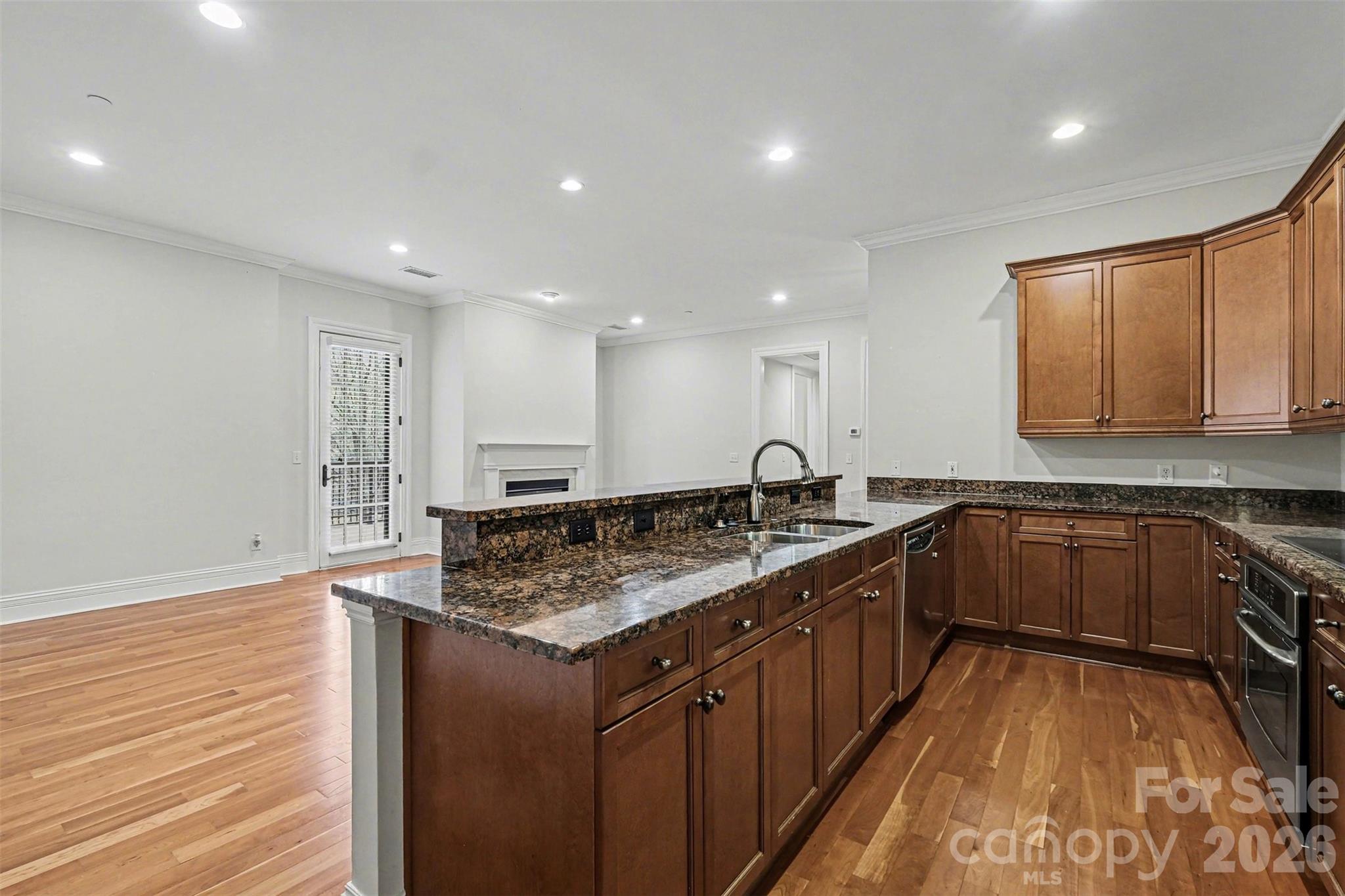 Parkwood Knoll - Residential
