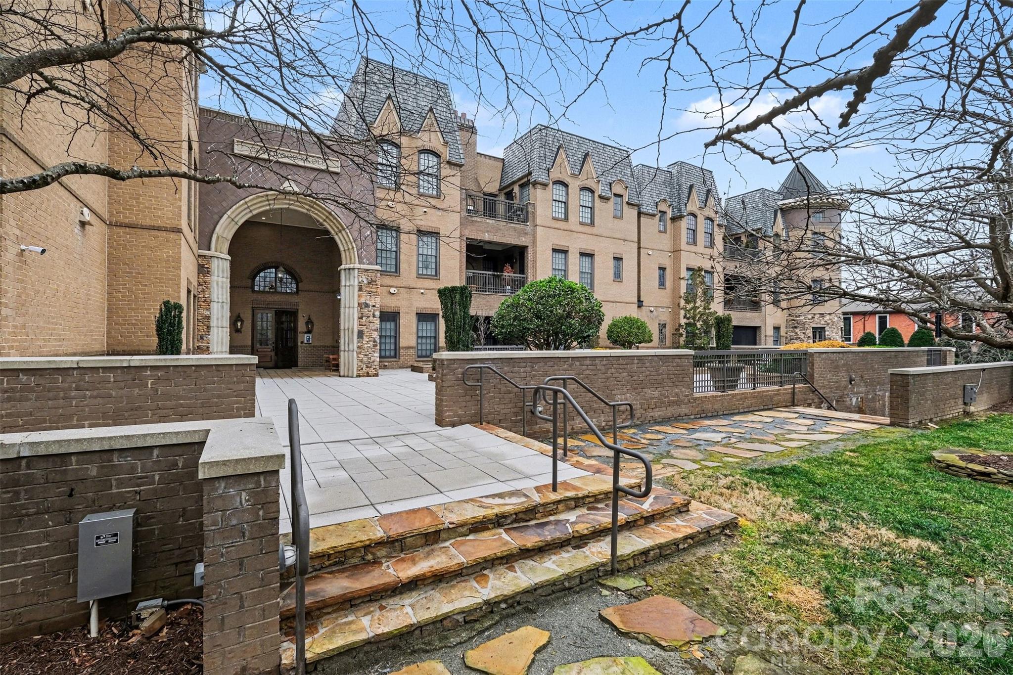 Parkwood Knoll - Residential
