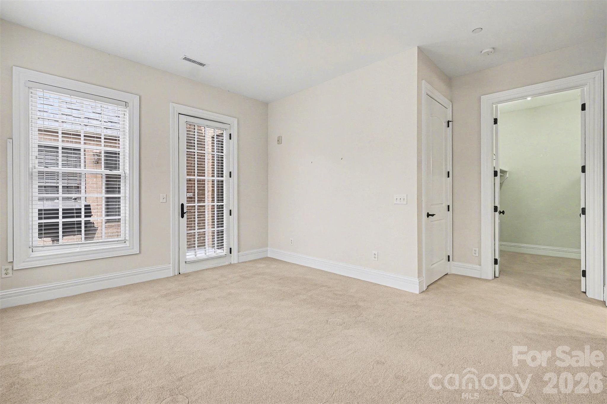 Parkwood Knoll - Residential