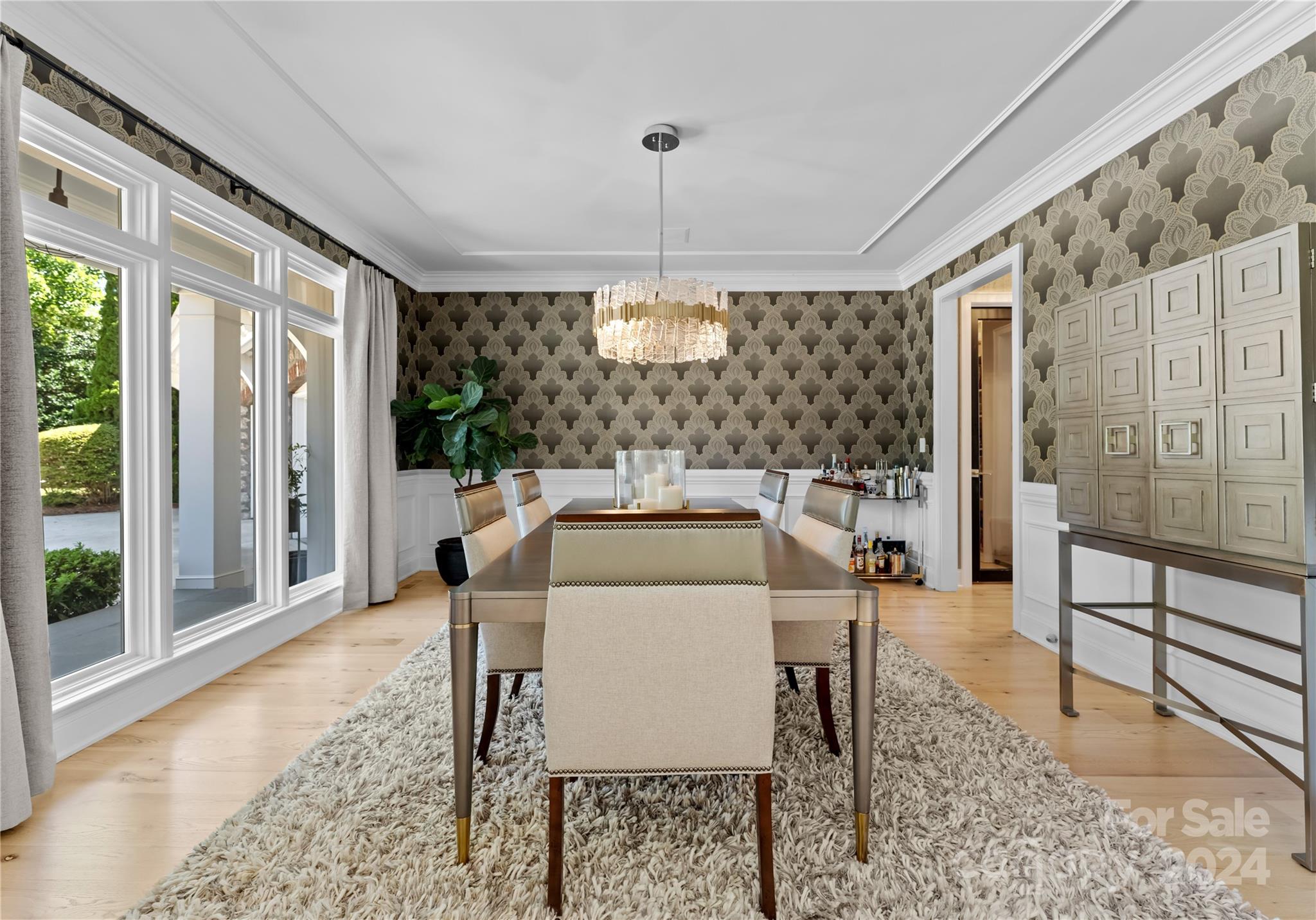 The Peninsula - Residential
