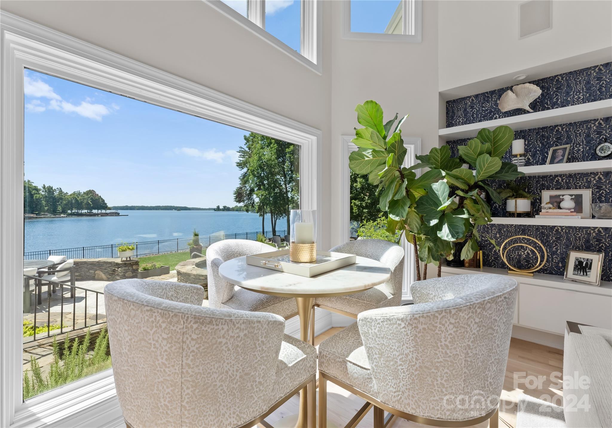 The Peninsula - Residential