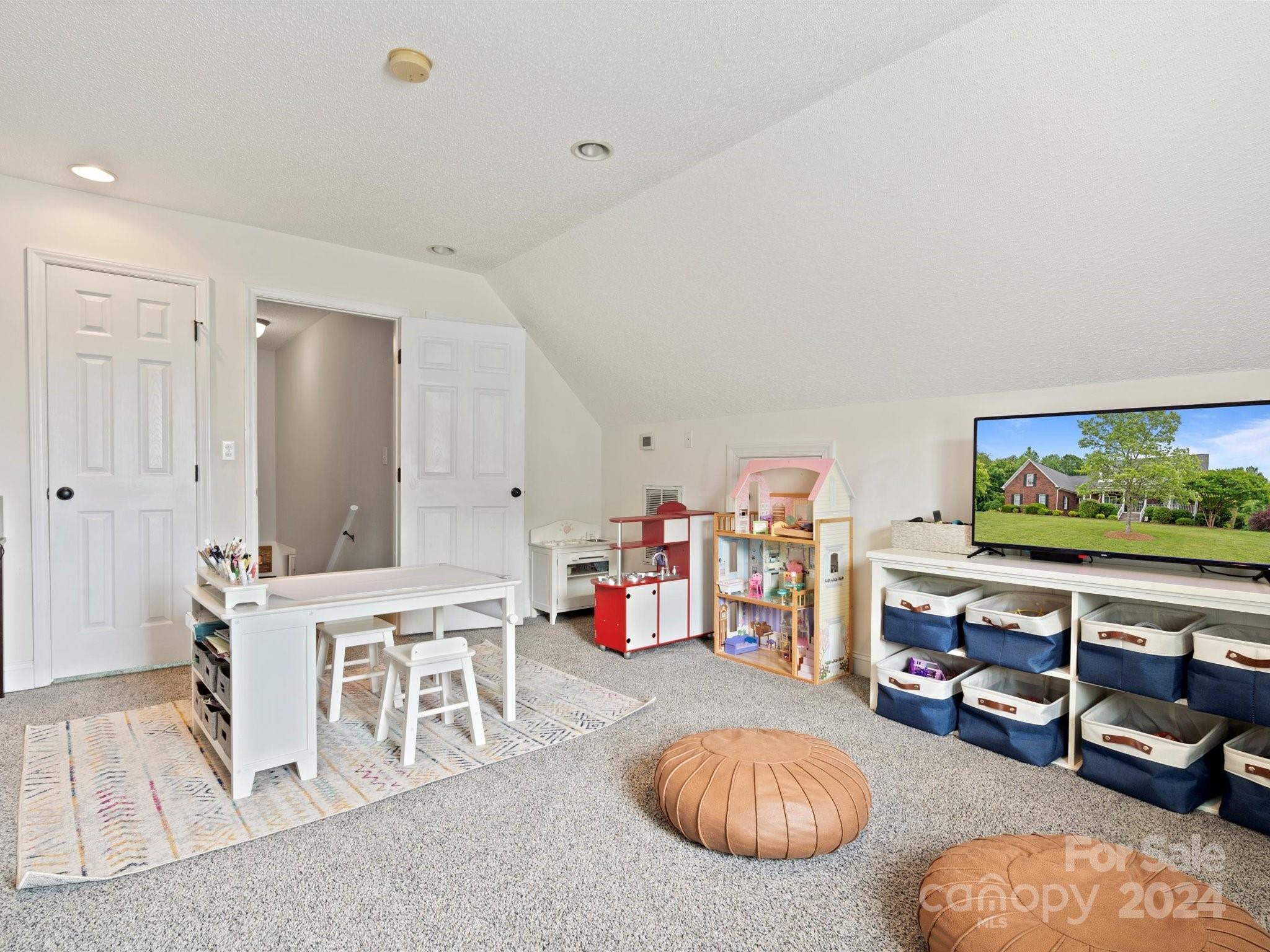 Clarendon Estates - Residential