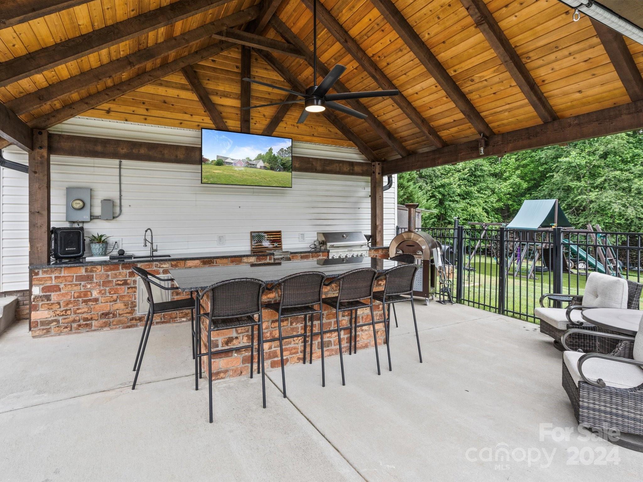 Clarendon Estates - Residential