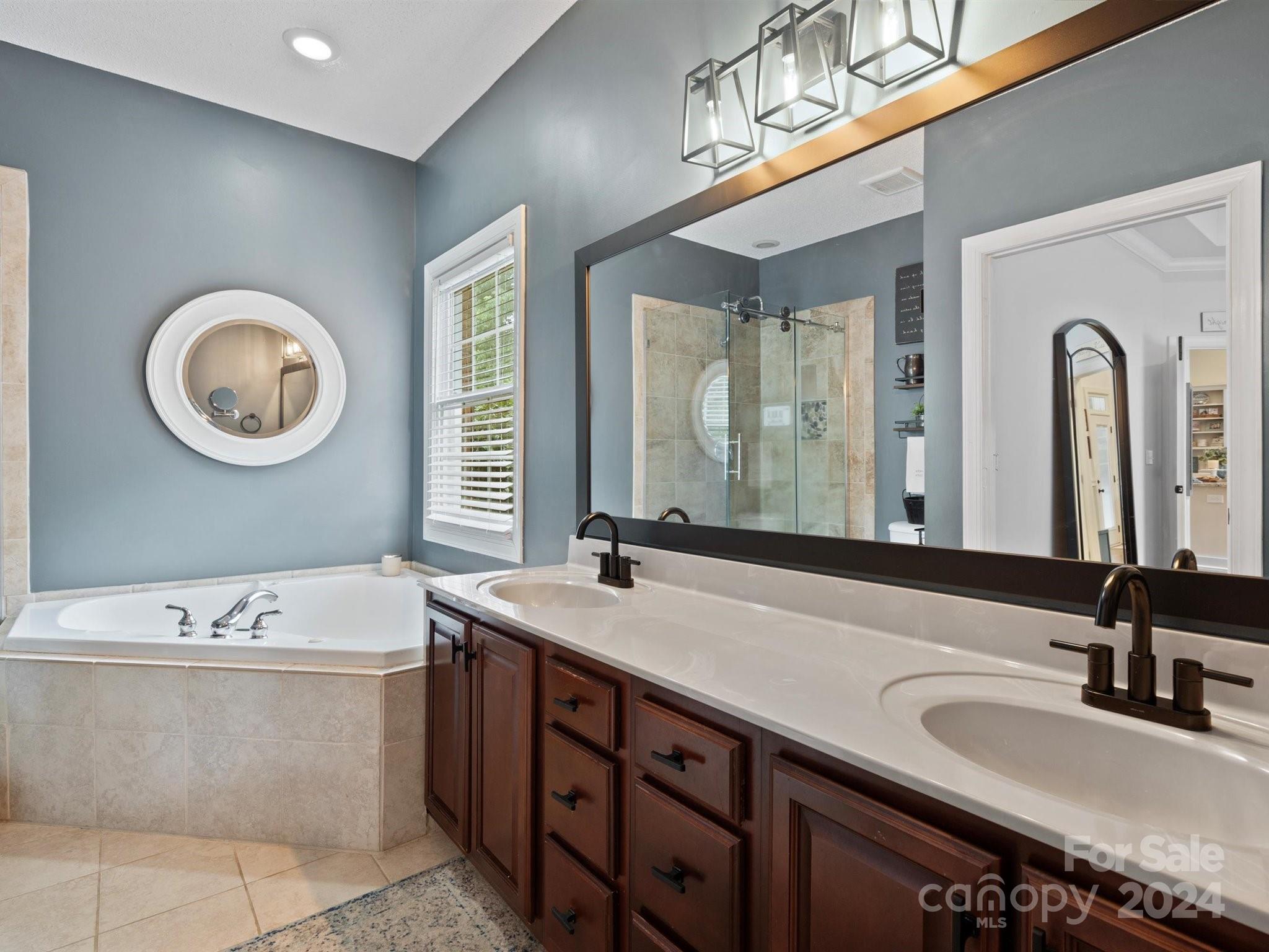 Clarendon Estates - Residential