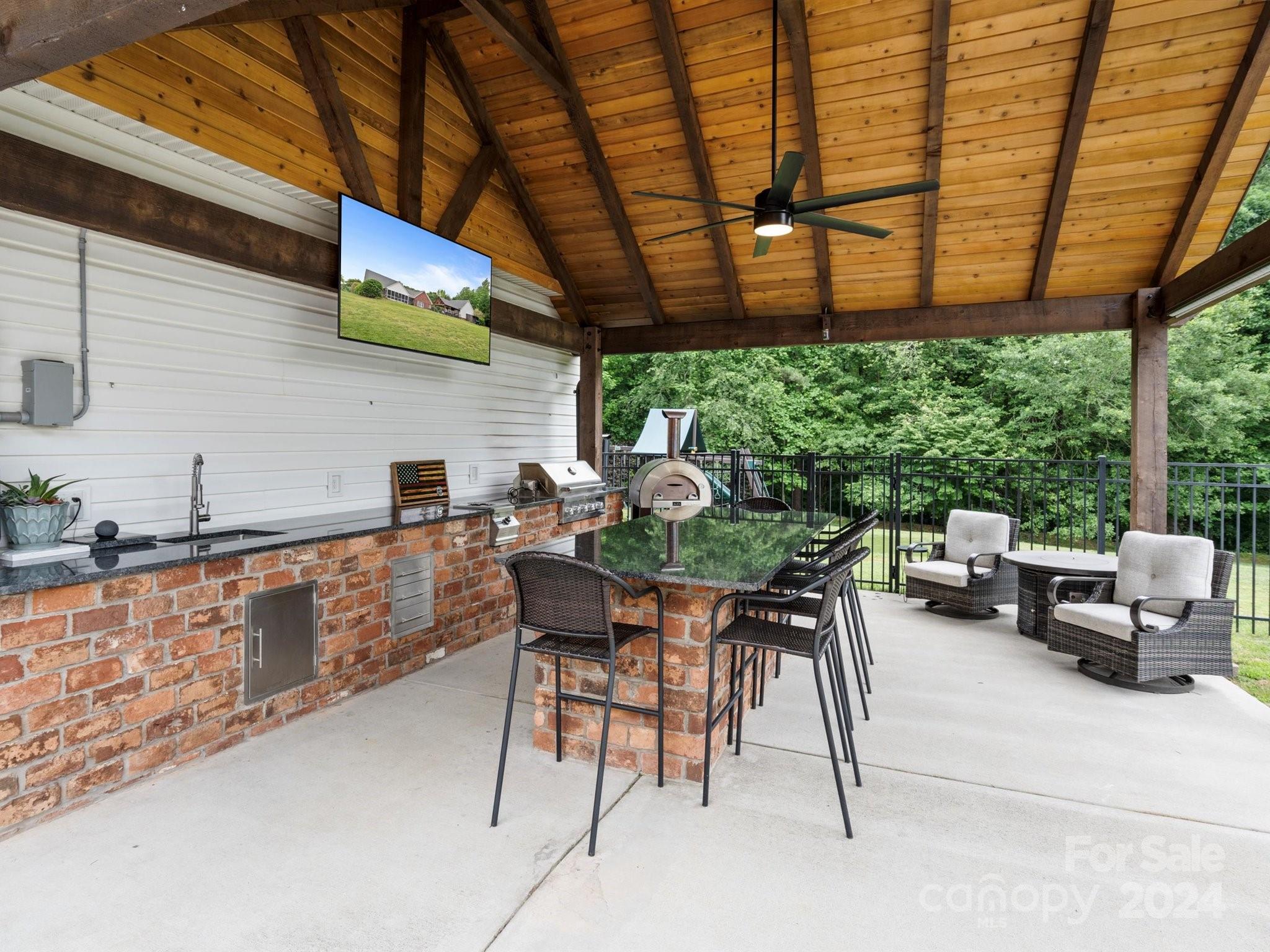 Clarendon Estates - Residential